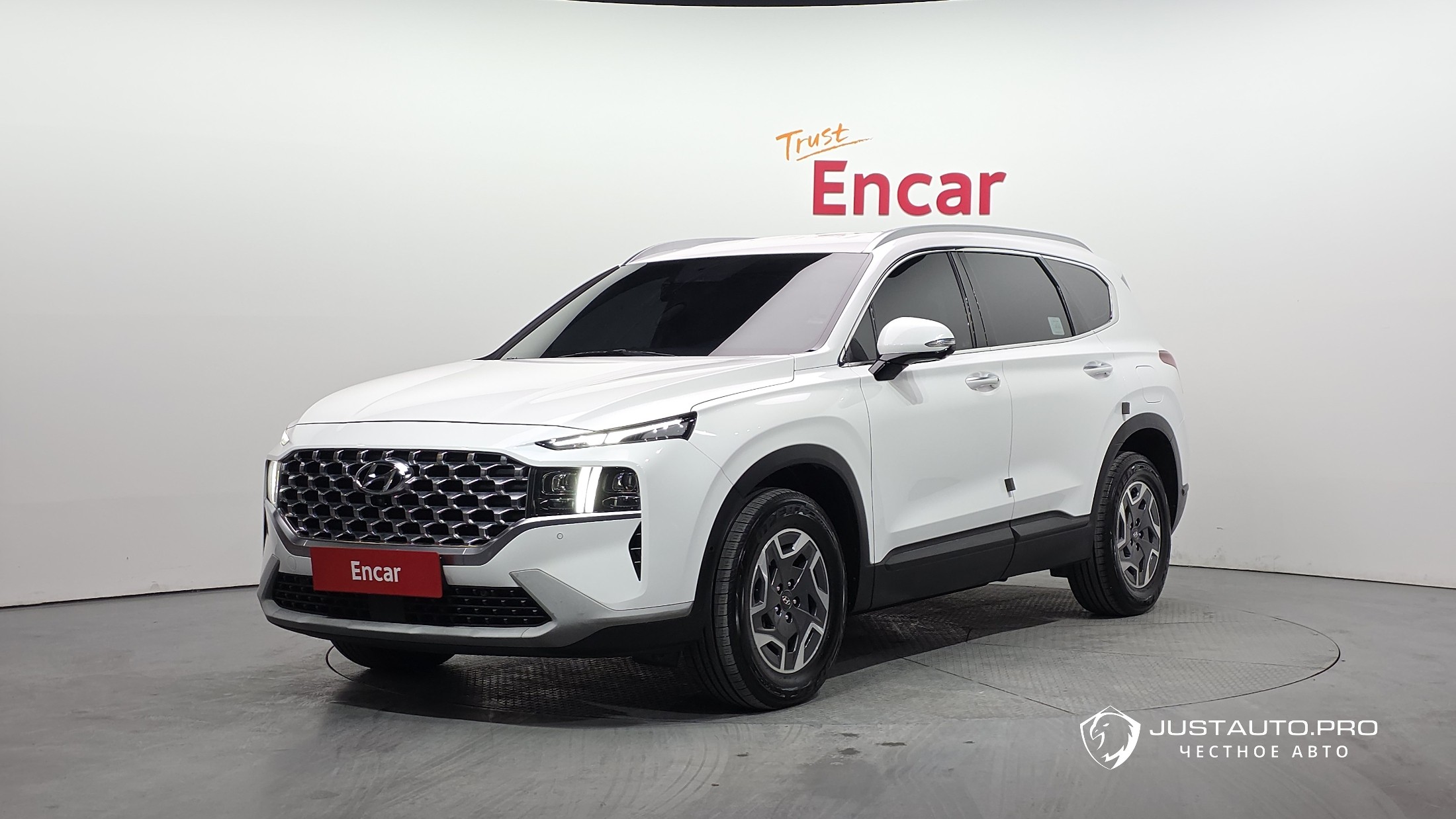 Автомобиль Hyundai Santafe