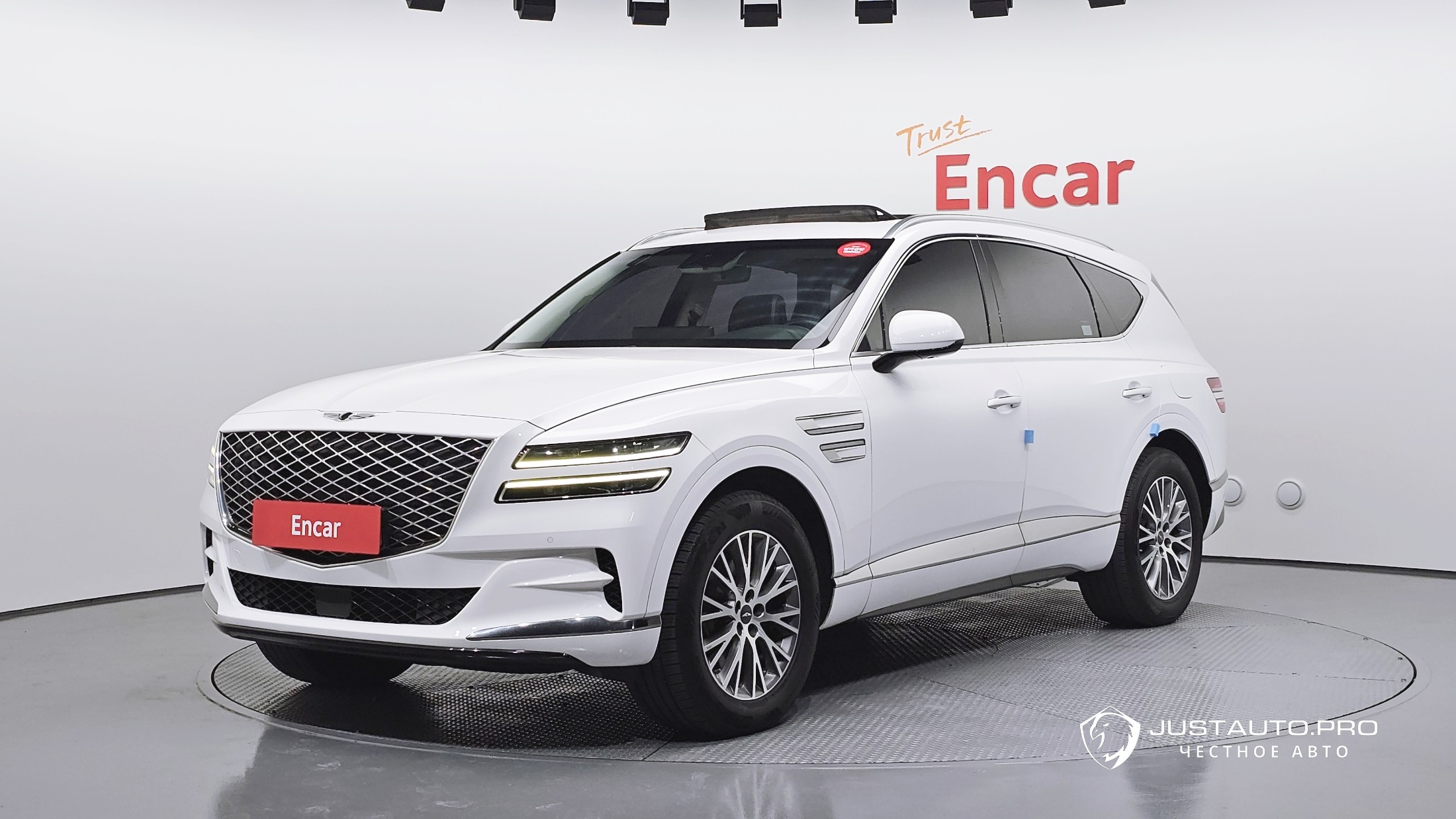 Автомобиль Genesis GV80