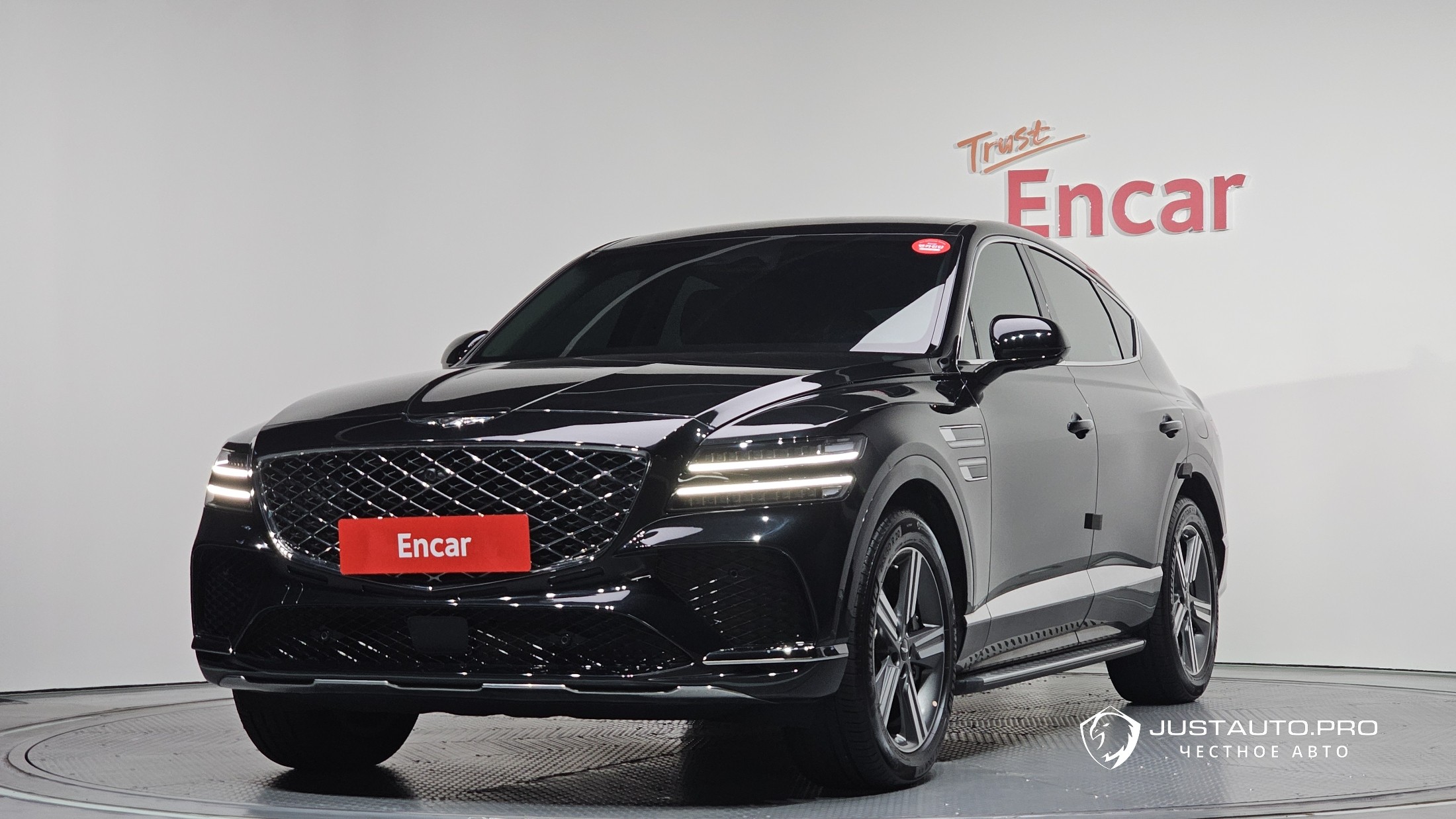 Автомобиль Genesis GV80