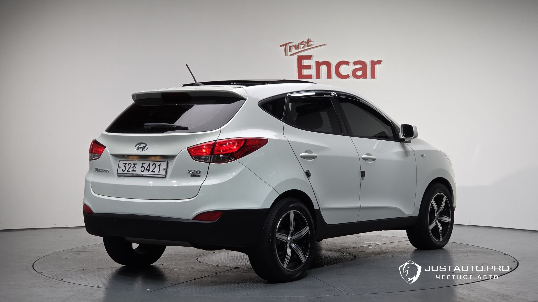 Автомобиль Hyundai Tucson