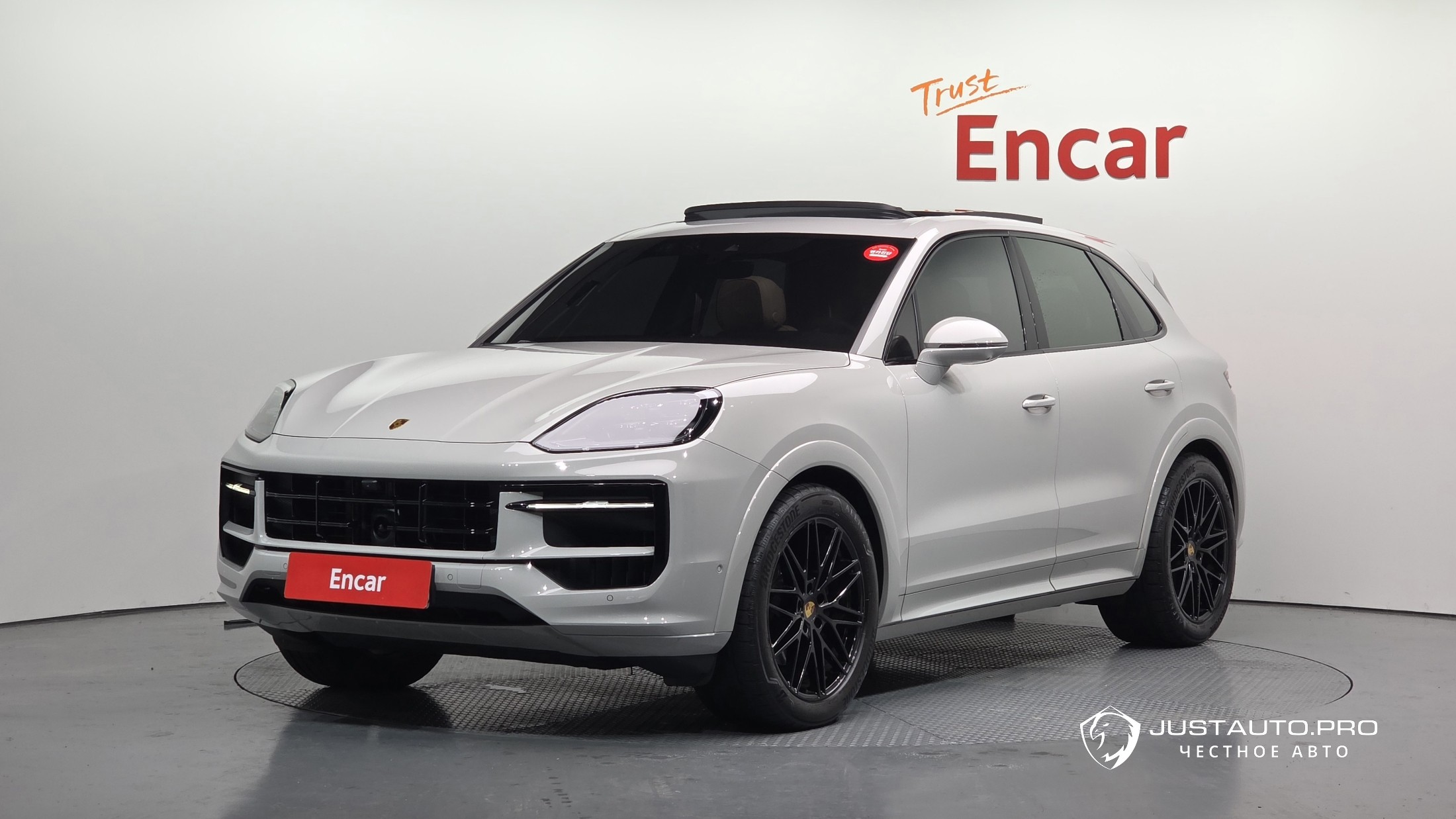 Автомобиль Porsche Cayenne