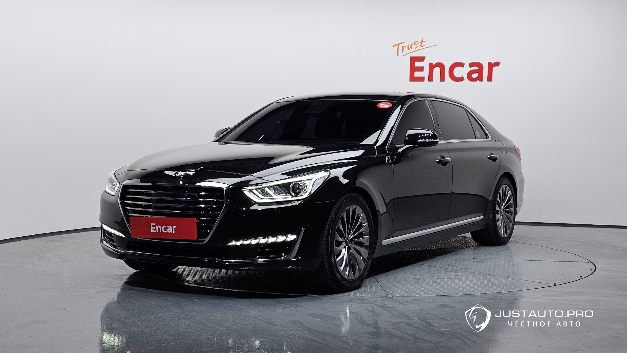 Автомобиль Genesis EQ900