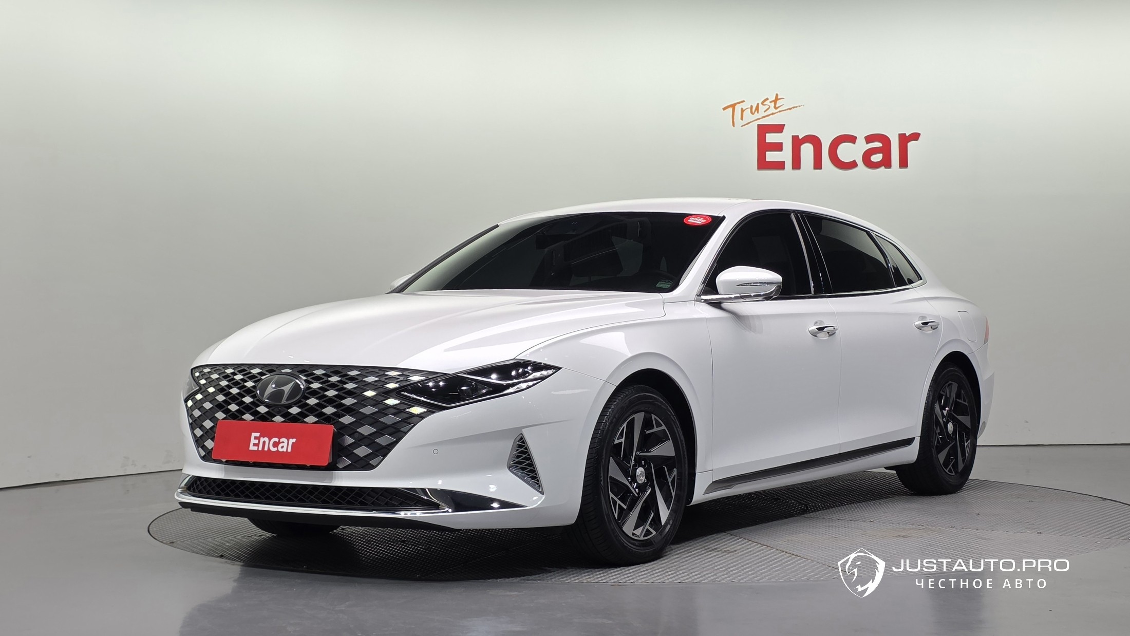 Автомобиль Hyundai Grandeur