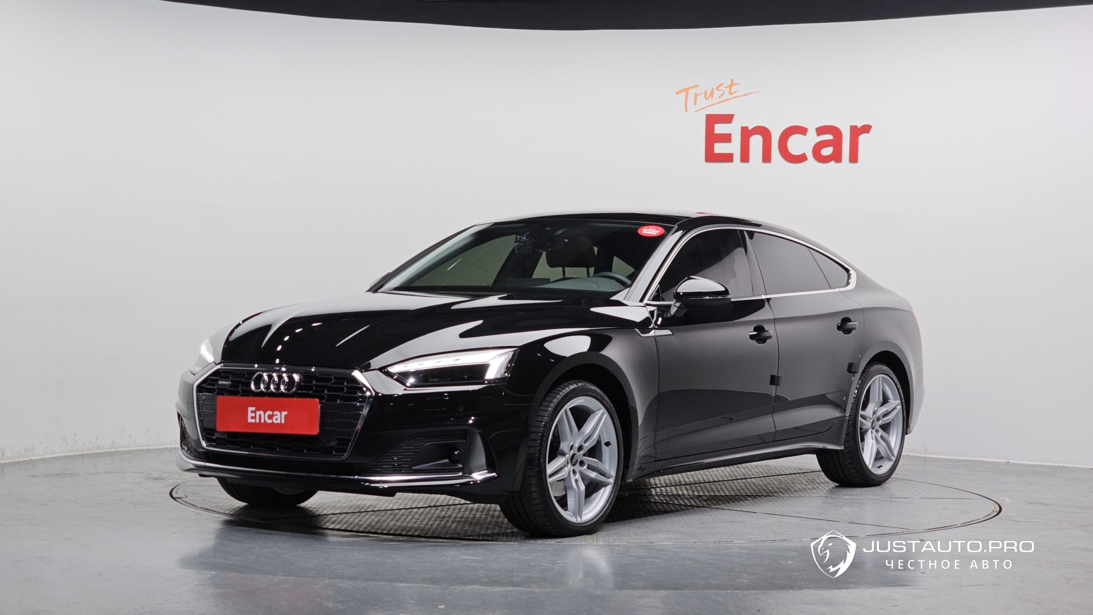 Автомобиль Audi A5