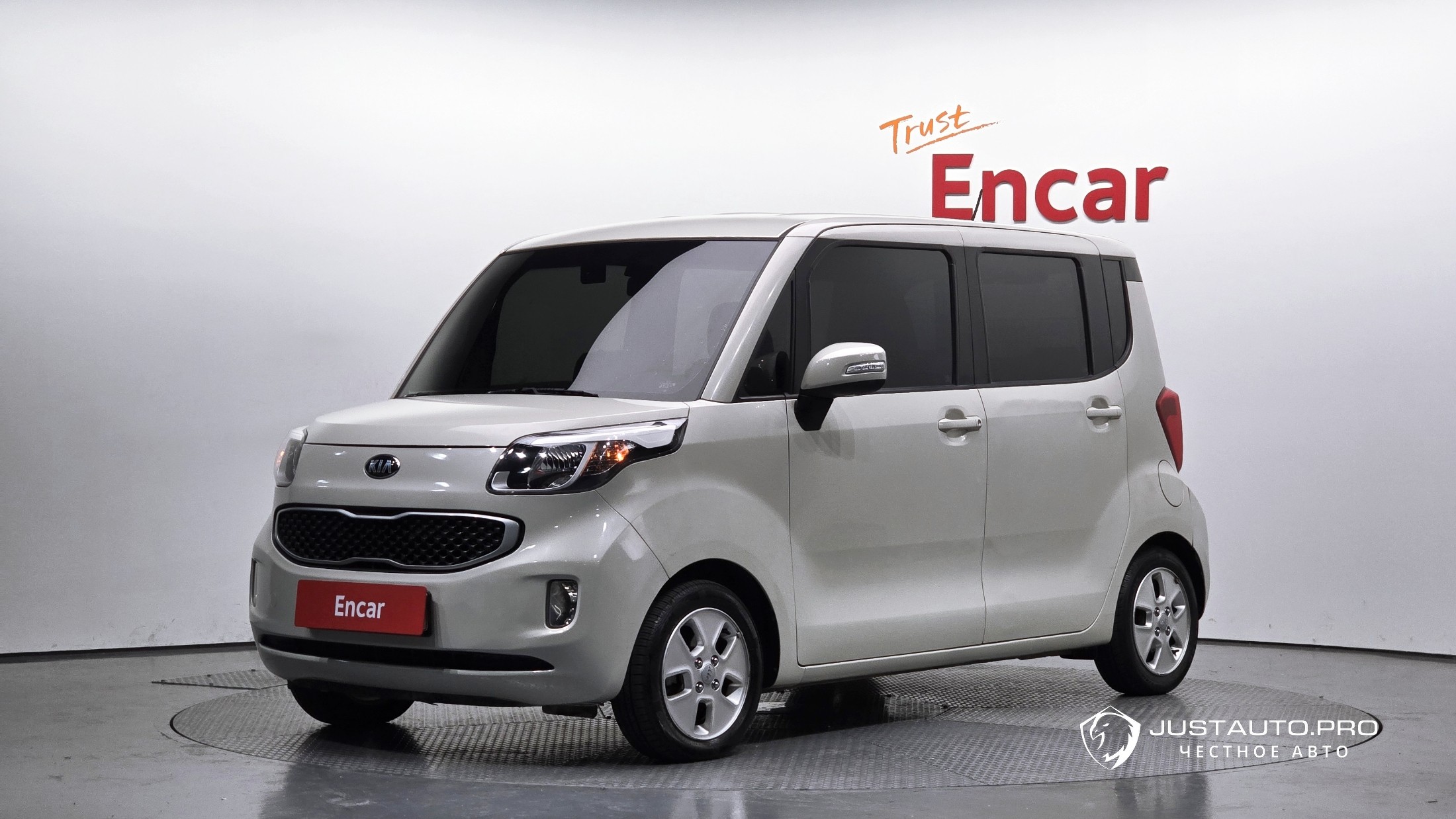 Автомобиль Kia RAY