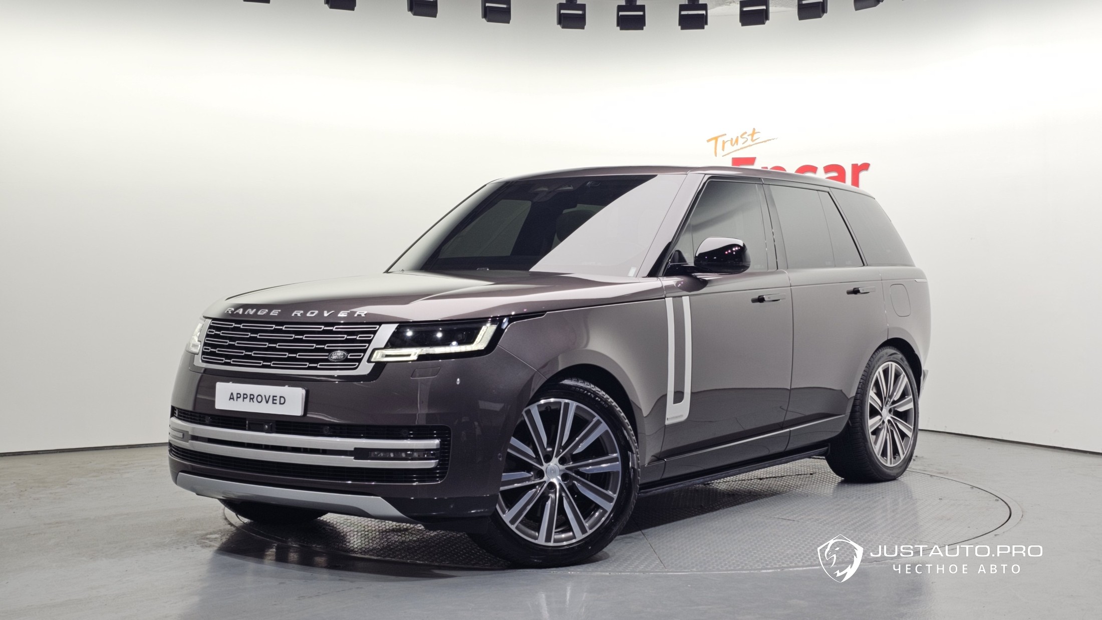 Автомобиль Land Rover Range Rover