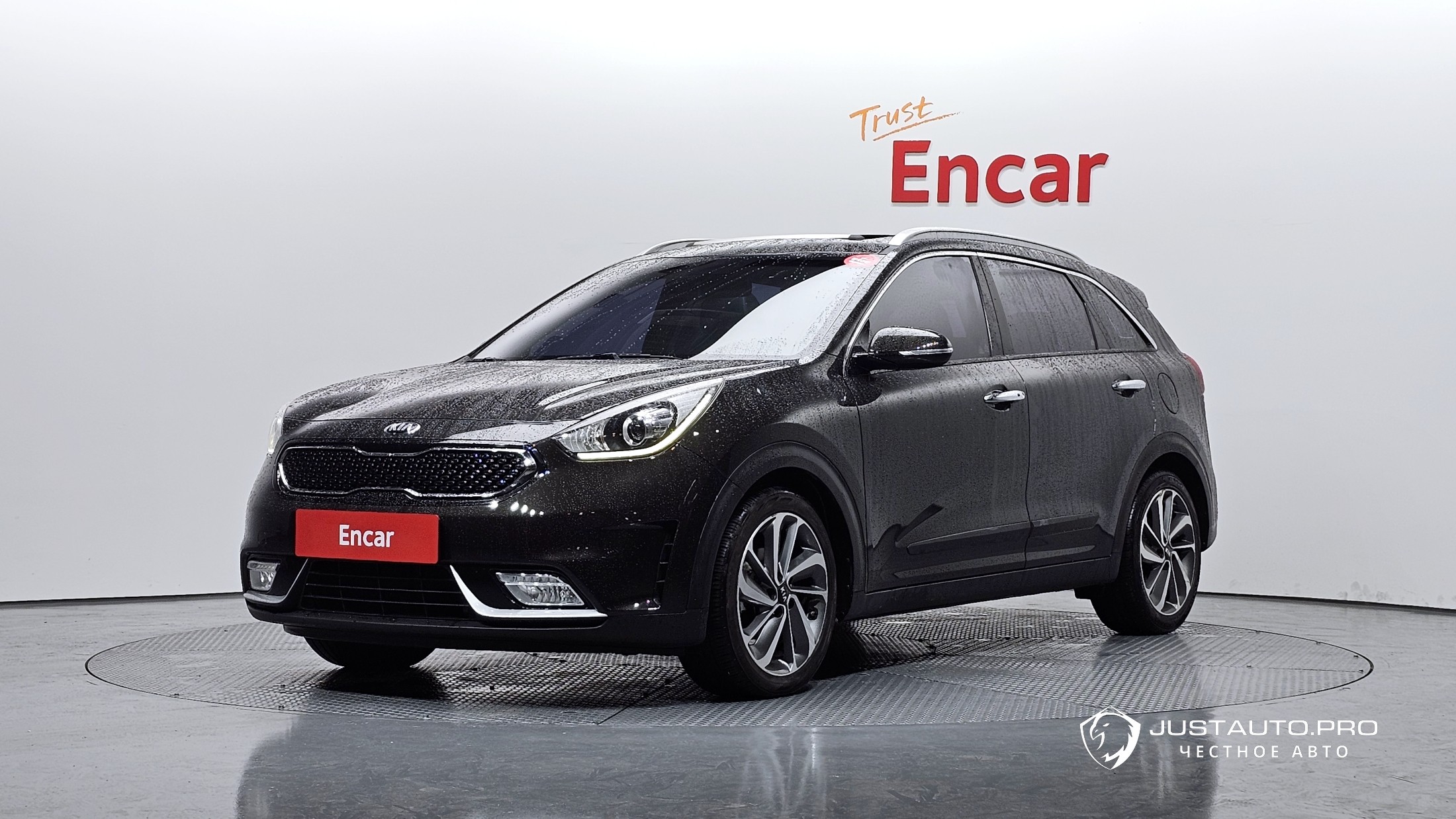 Автомобиль Kia Niro
