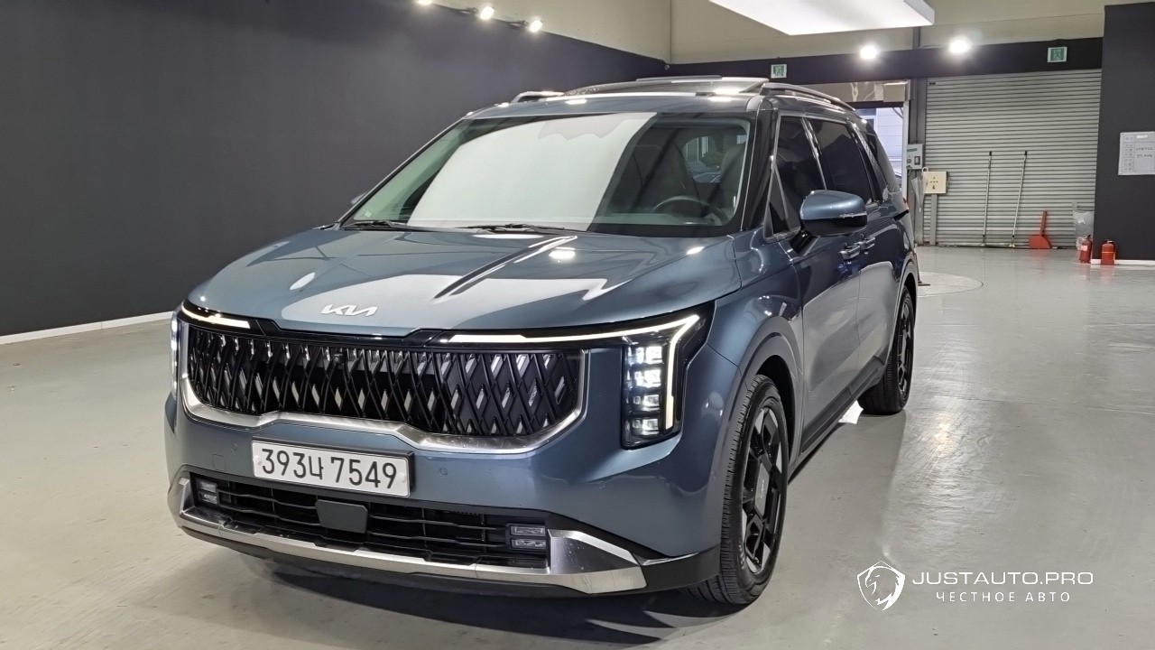 Автомобиль Kia Canival