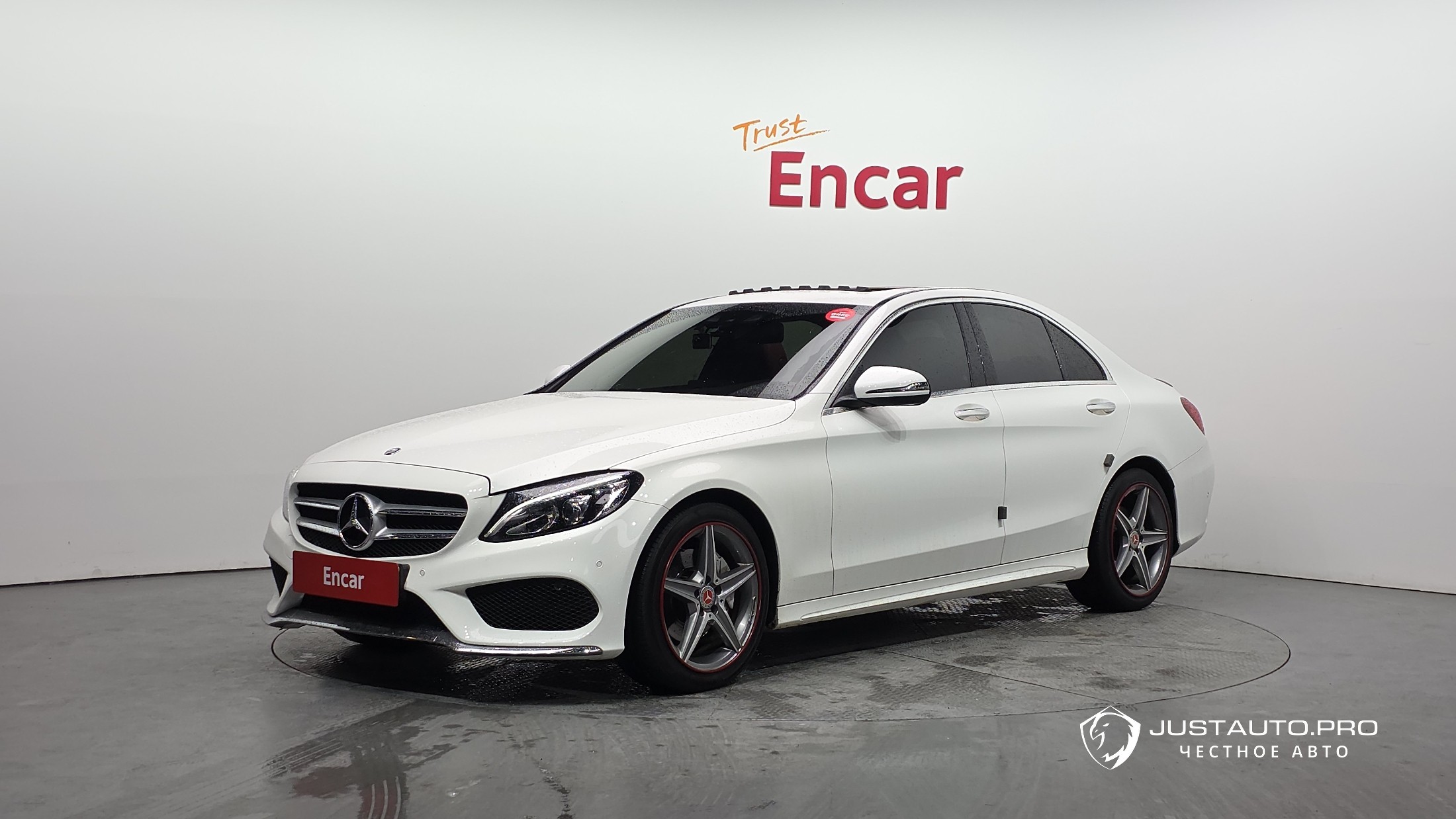 Автомобиль Mercedes-Benz C-Class