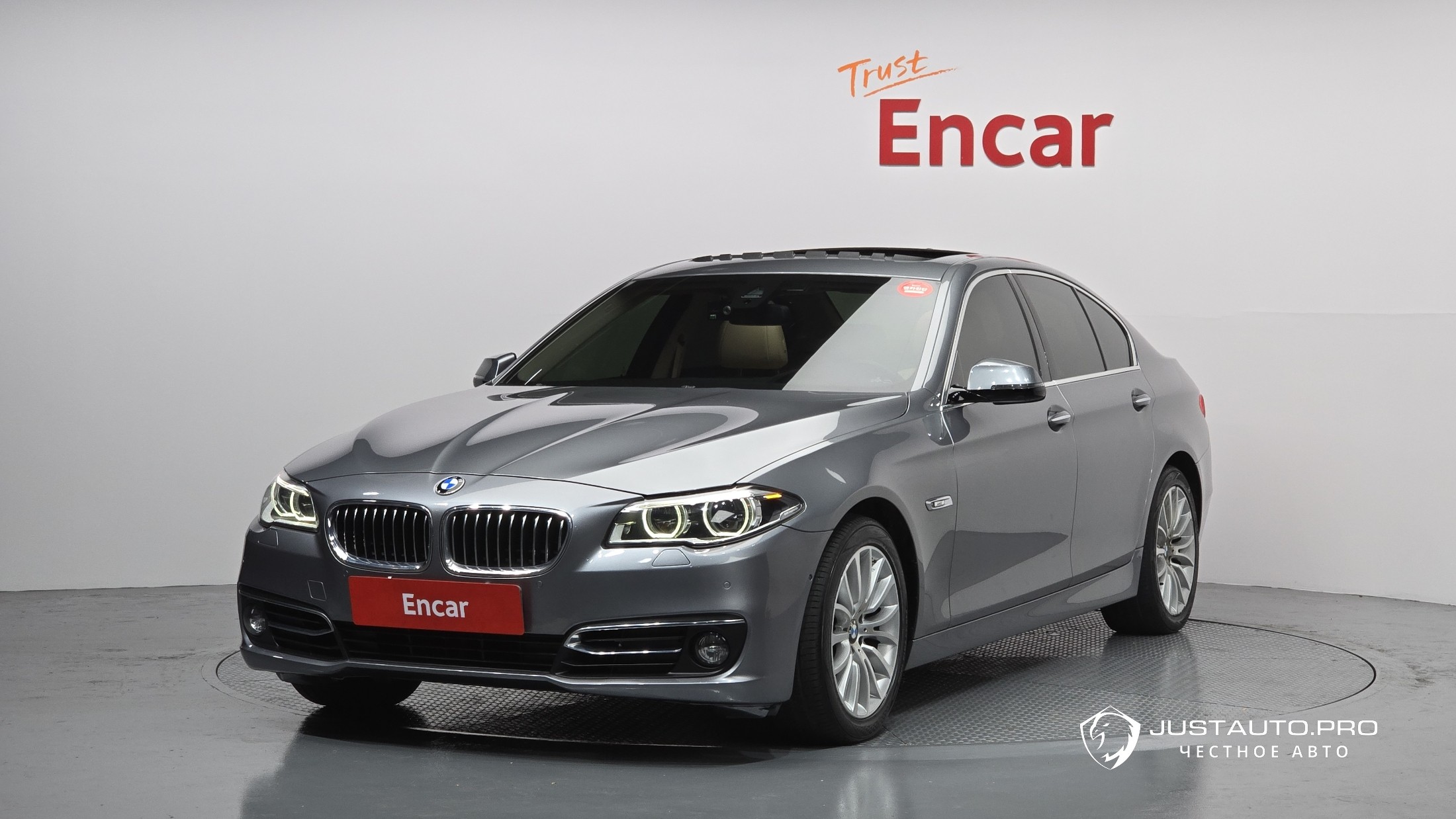 Автомобиль BMW 5-Series