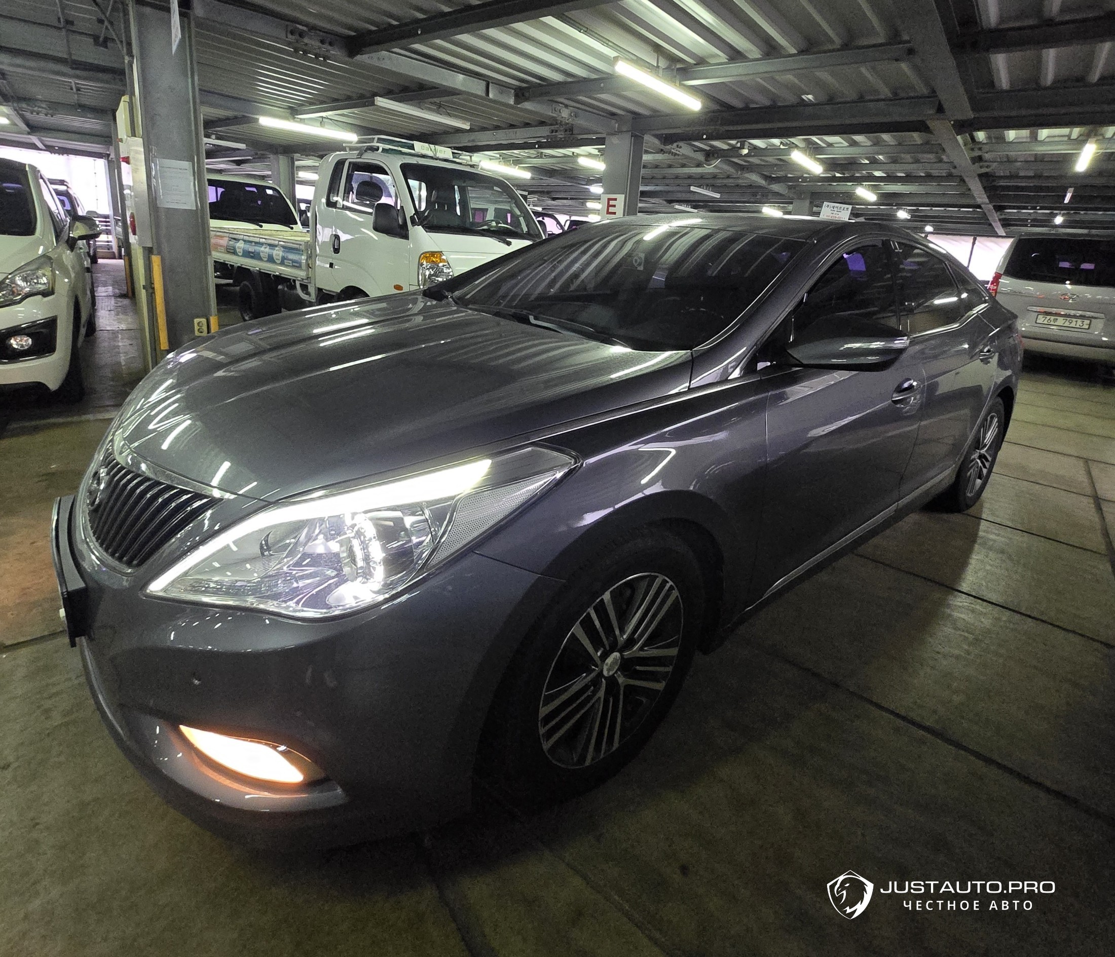 Автомобиль Hyundai Grandeur