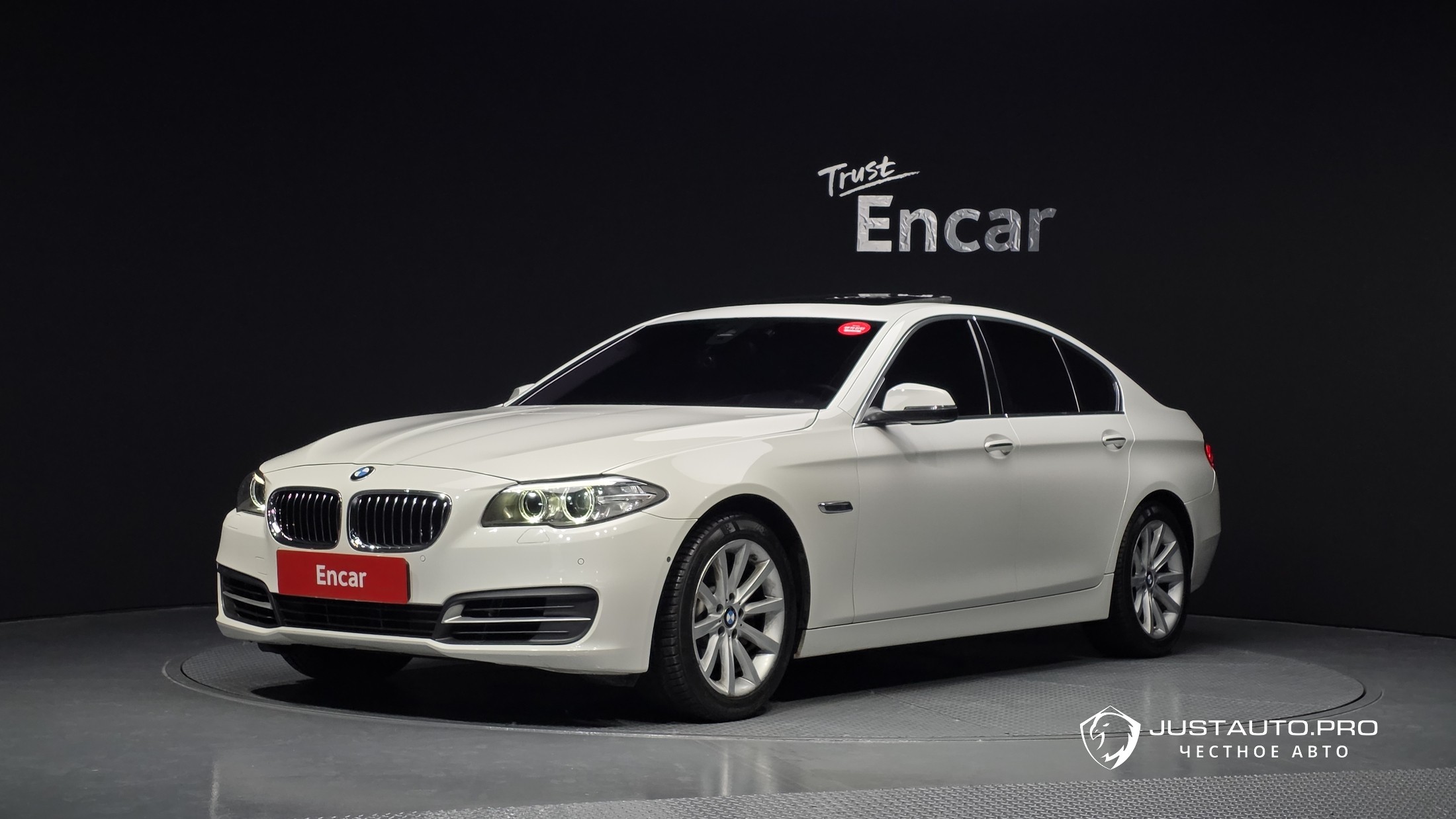 Автомобиль BMW 5-Series