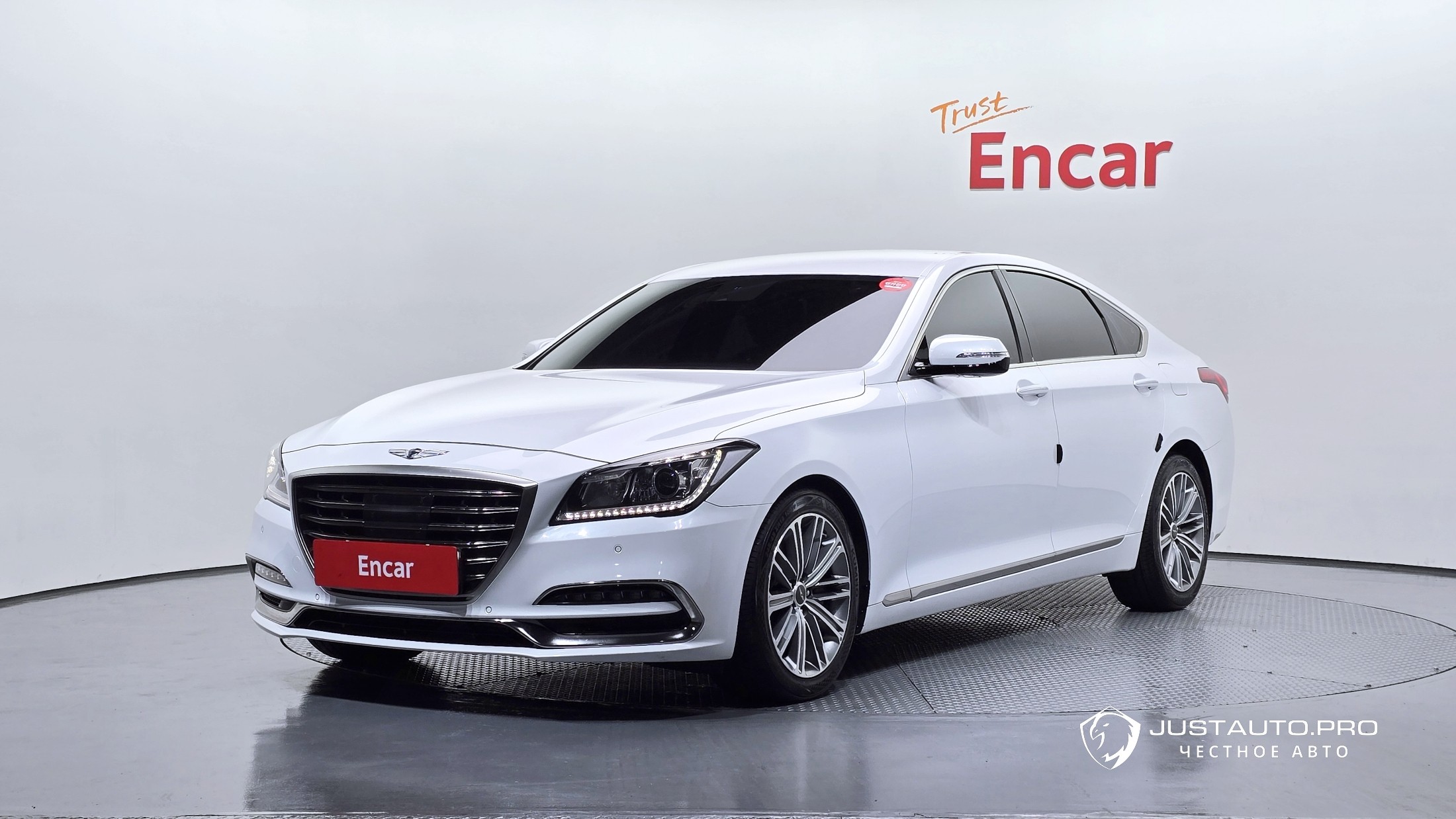 Автомобиль Genesis G80