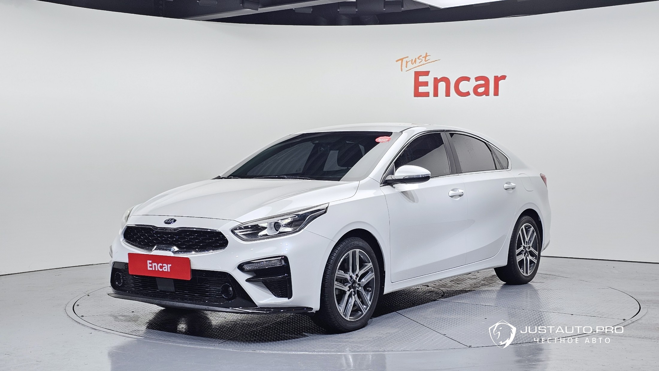 Автомобиль Kia K3