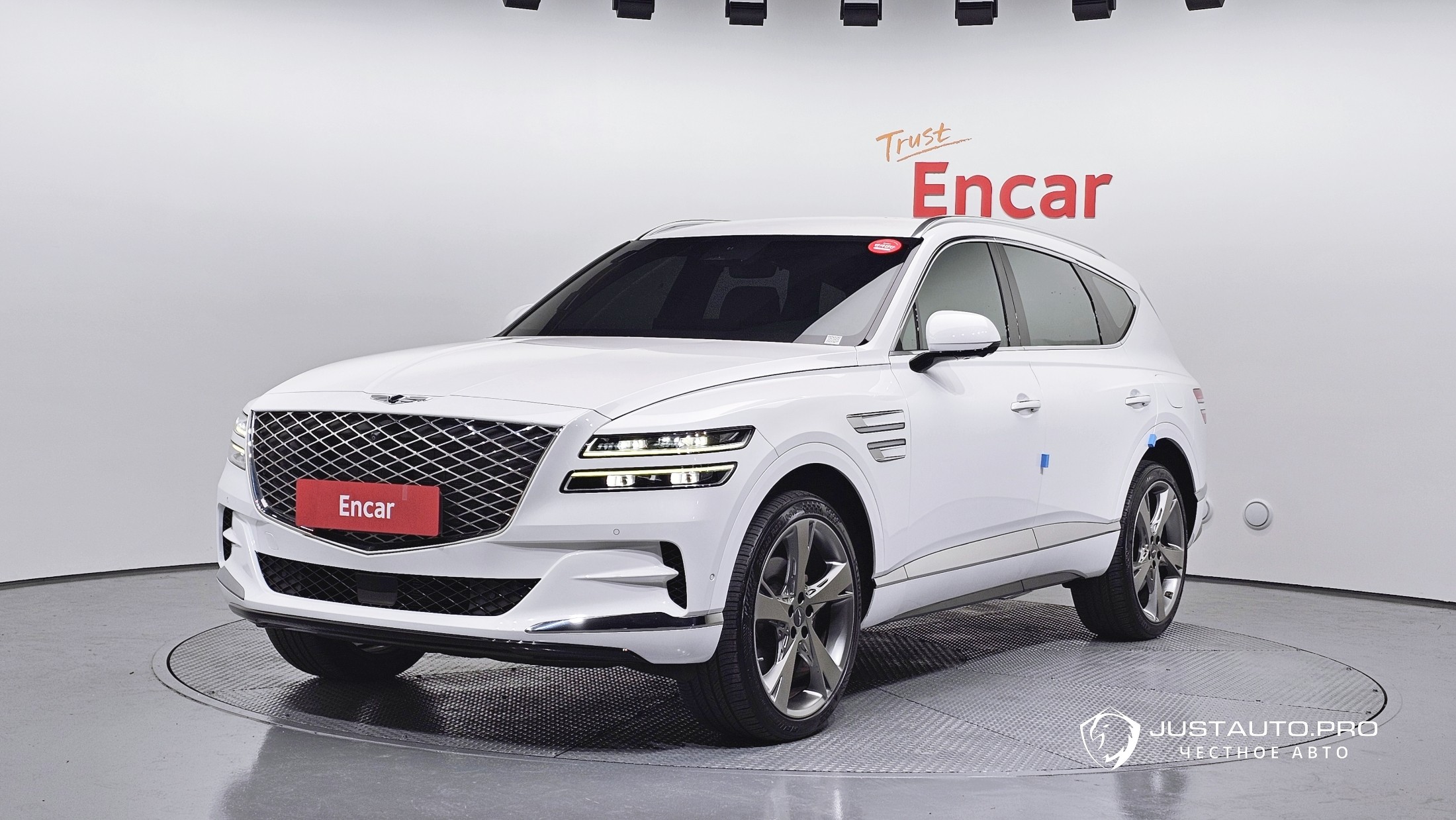 Автомобиль Genesis GV80