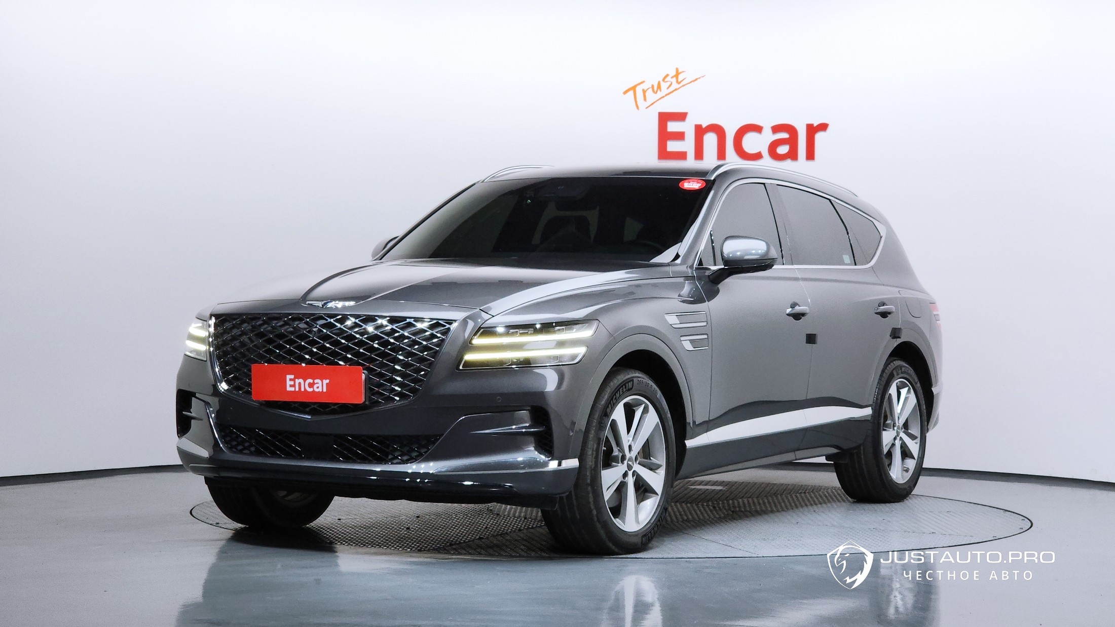 Автомобиль Genesis GV80