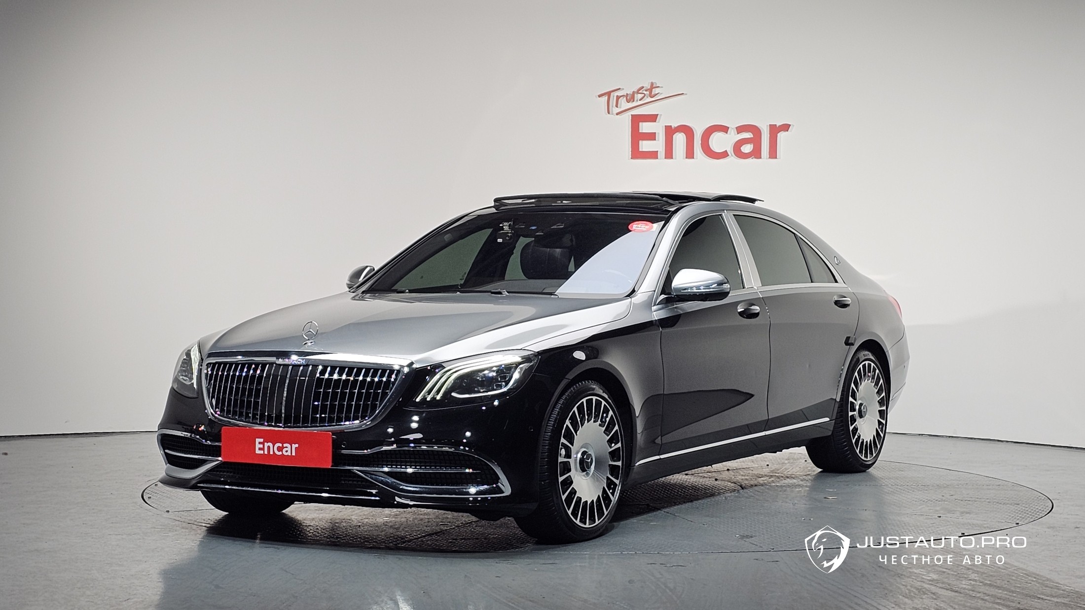 Автомобиль Mercedes-Benz S-Class