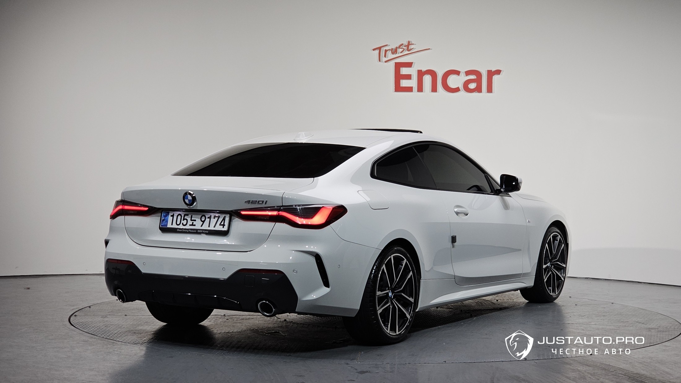 Автомобиль BMW 4-Series