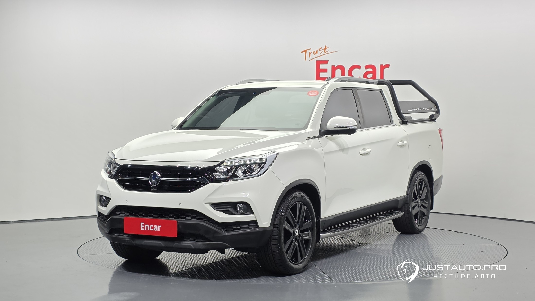 Автомобиль KG_Mobility_Ssangyong Rexton