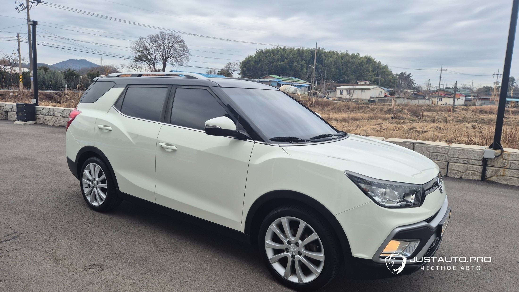 Автомобиль KG_Mobility_Ssangyong TIBOLI