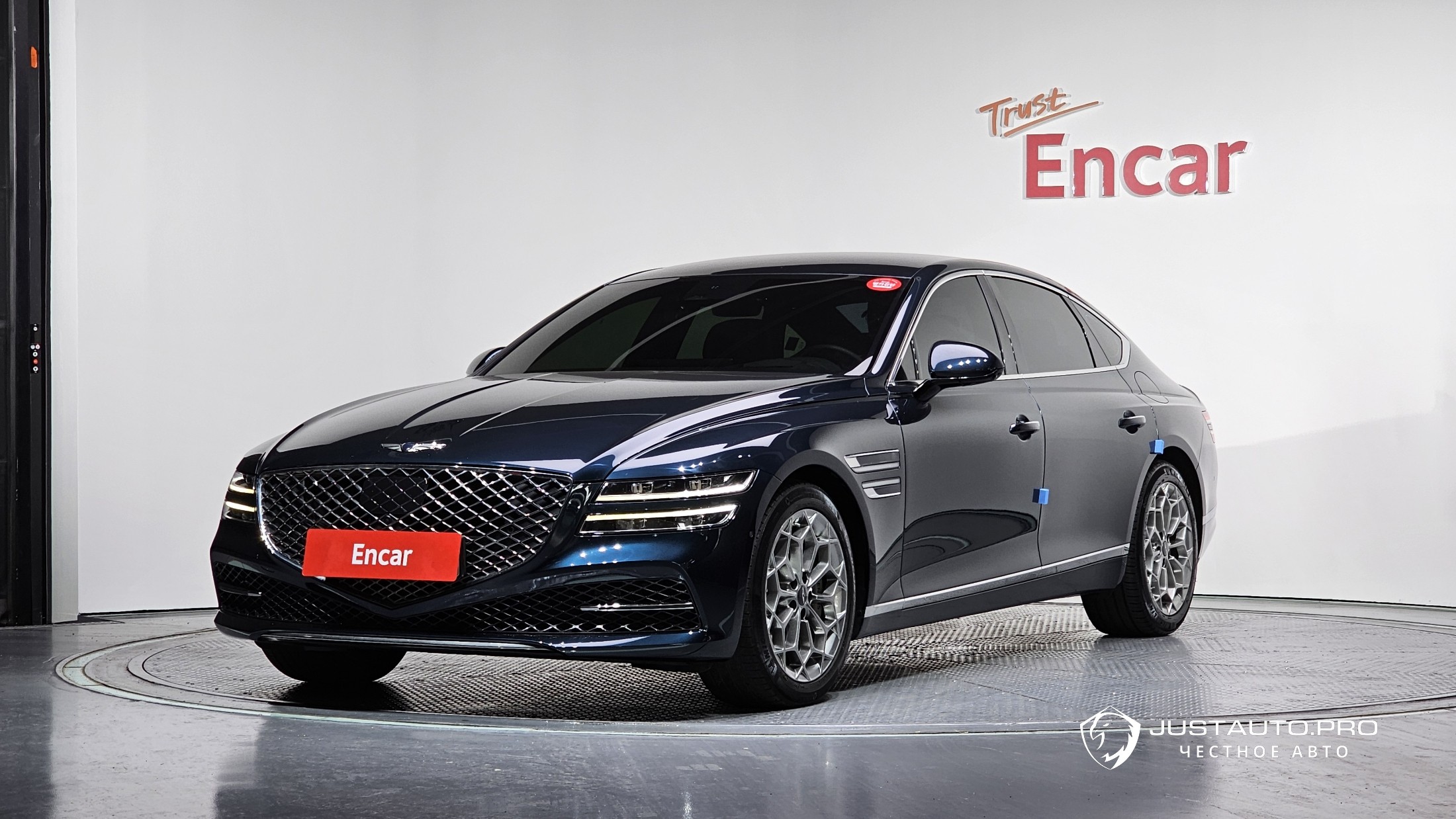 Автомобиль Genesis G80