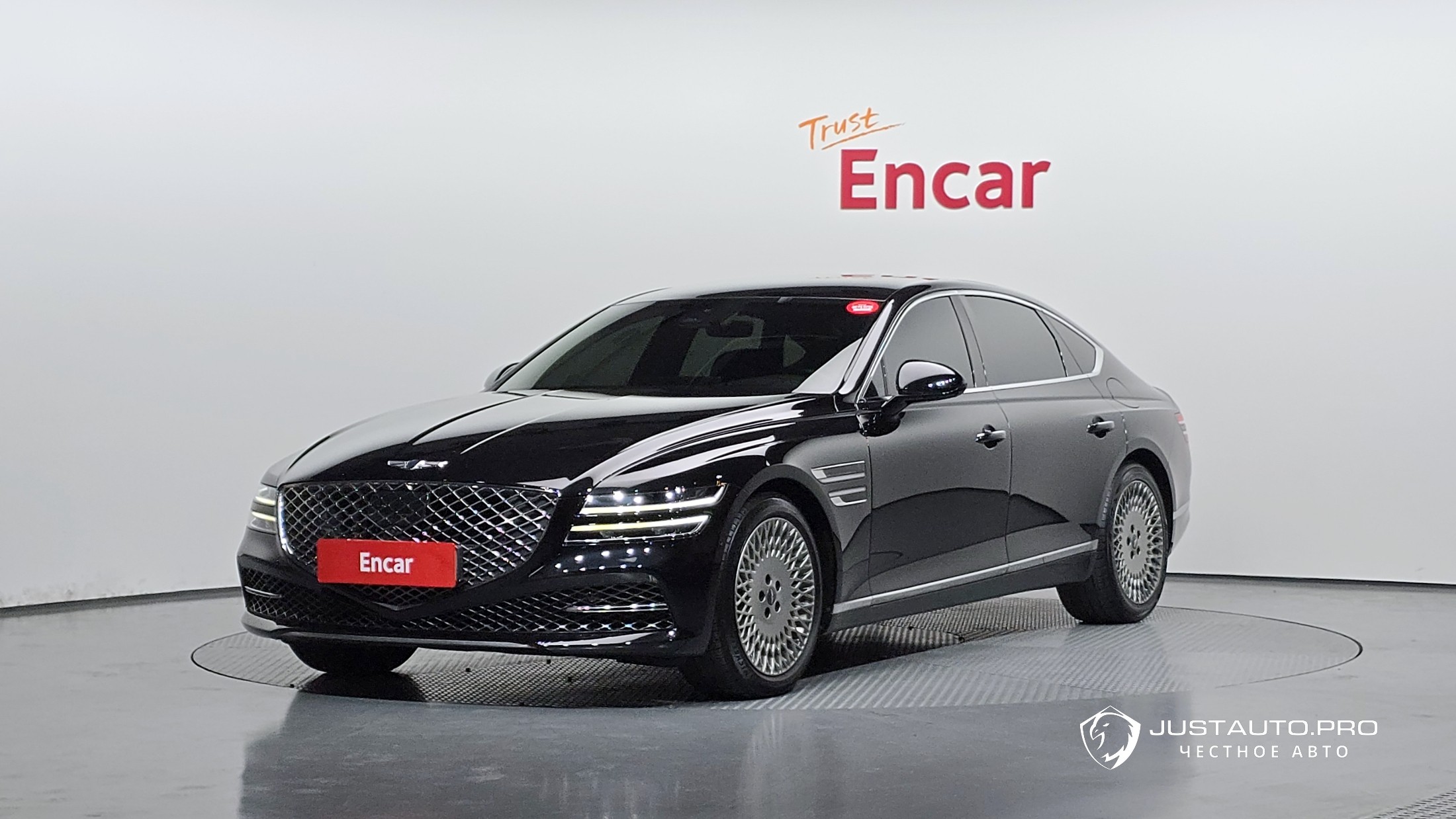 Автомобиль Genesis G80