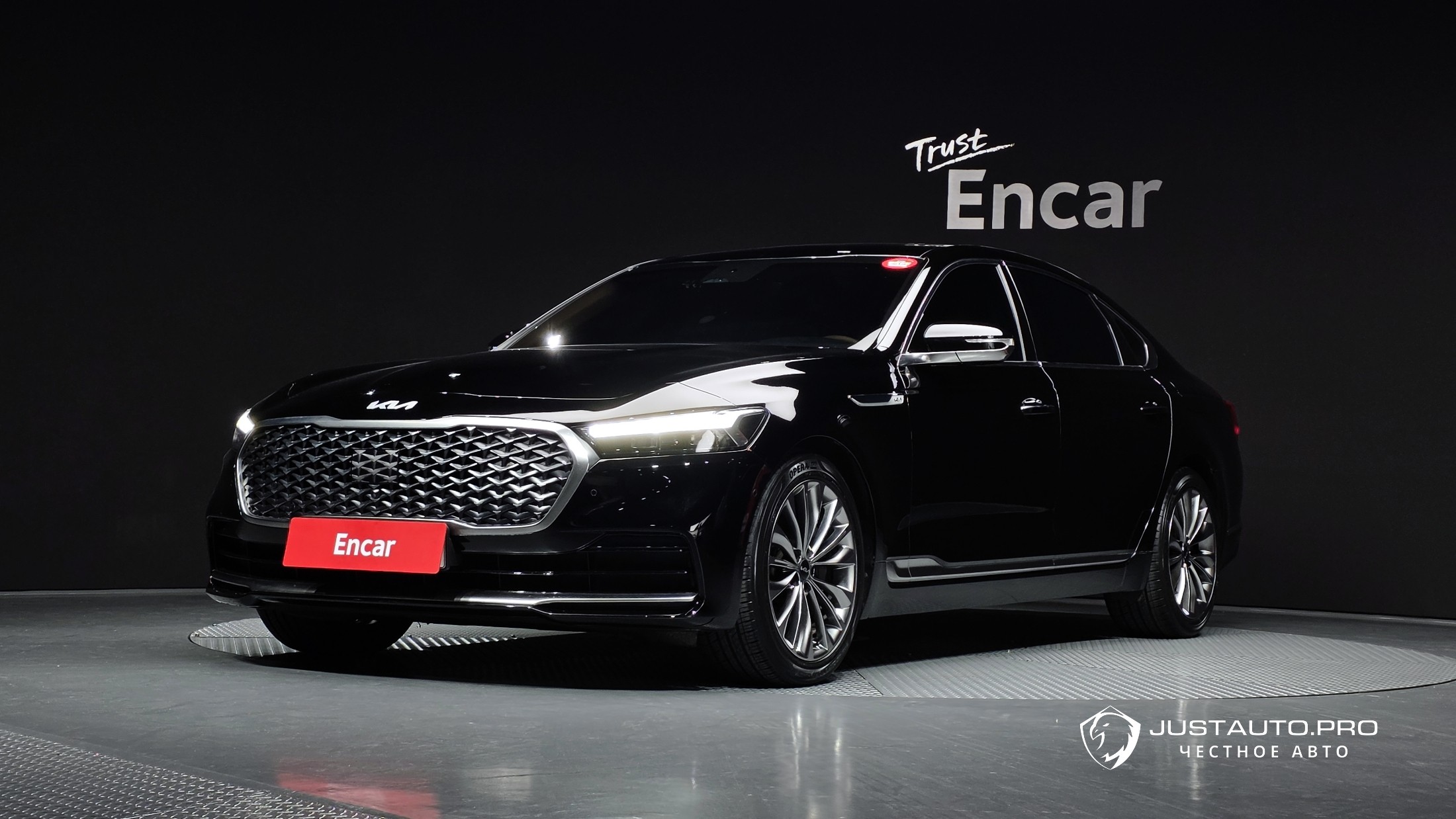 Автомобиль Kia K9