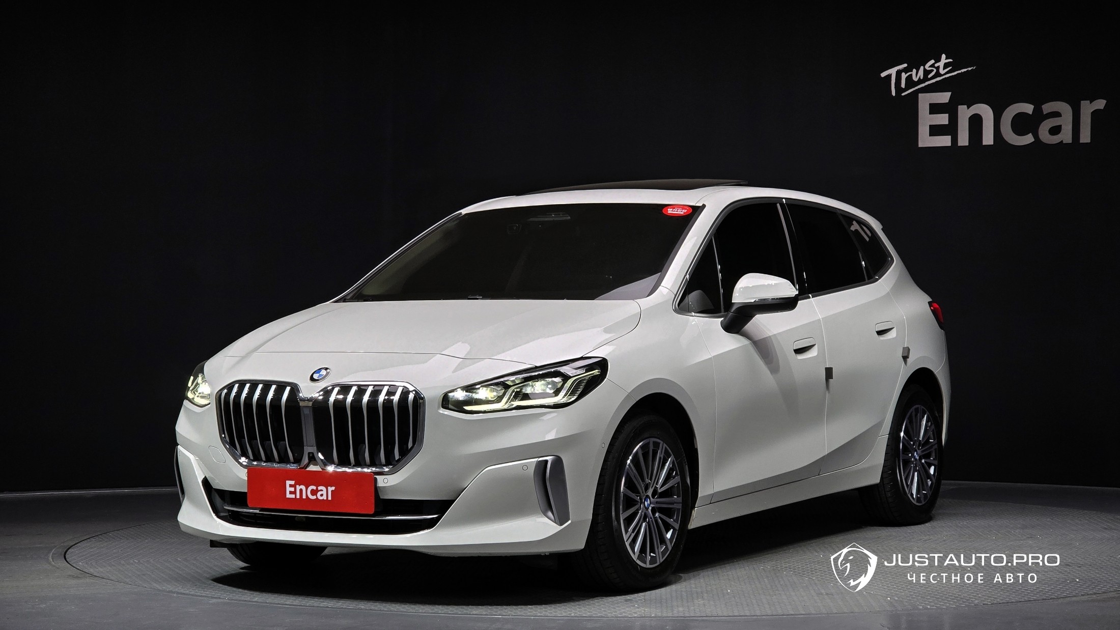 Автомобиль BMW 2-Series