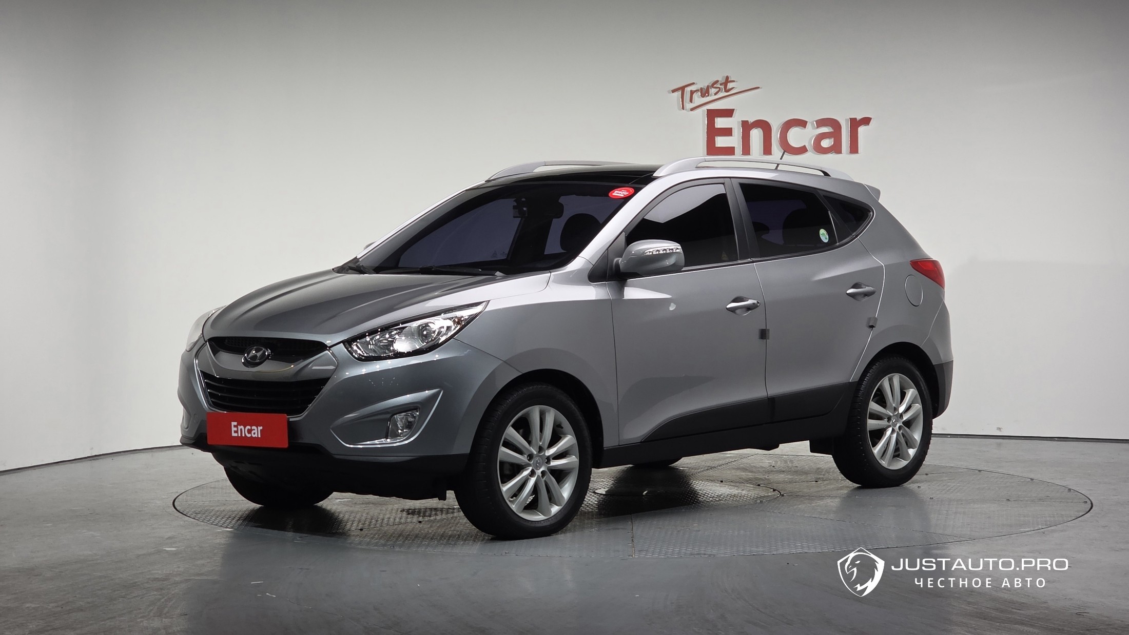 Автомобиль Hyundai Tucson