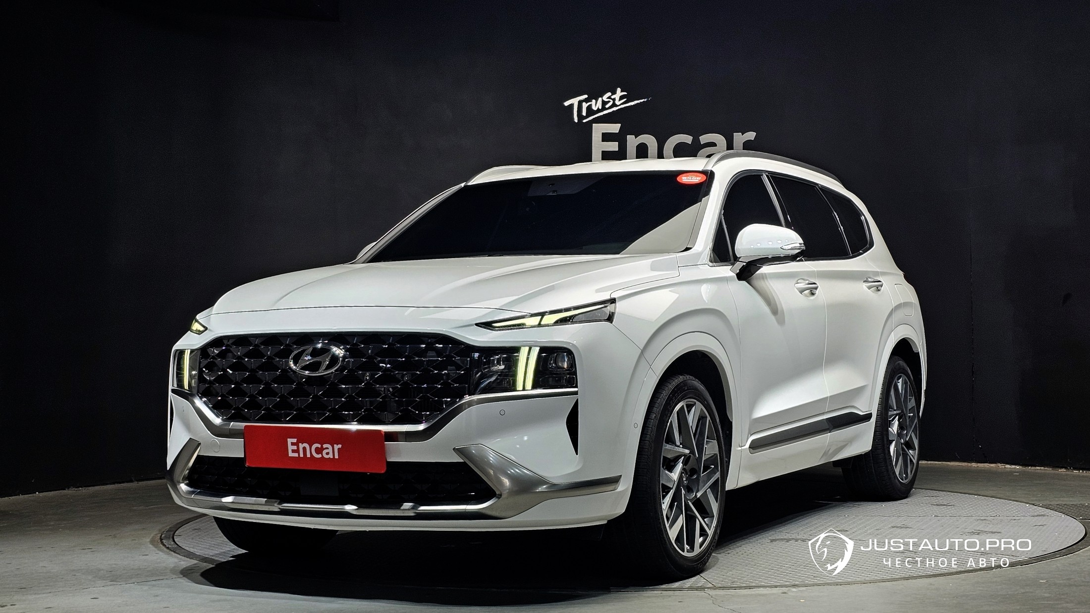 Автомобиль Hyundai Santafe