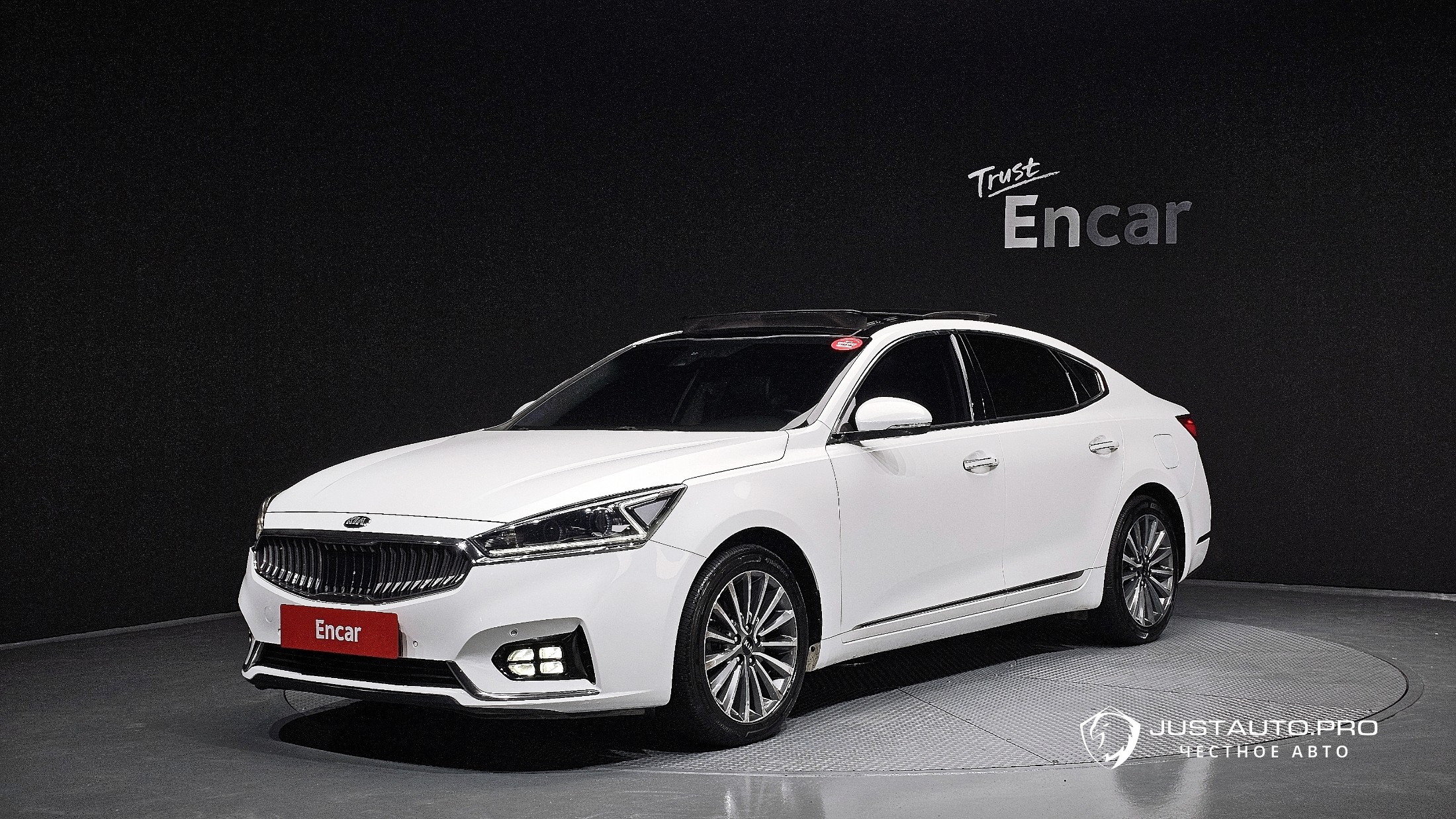 Автомобиль Kia K7