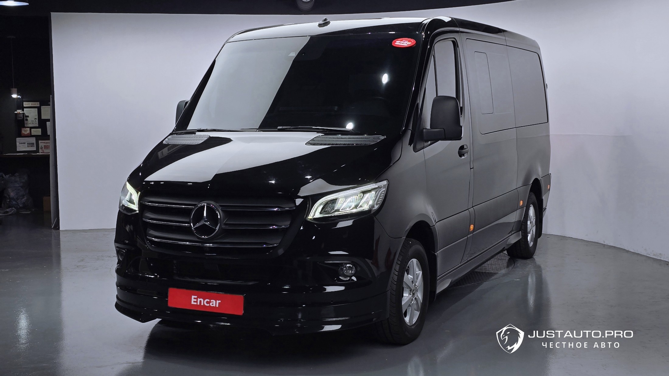 Автомобиль Mercedes-Benz Sprinter