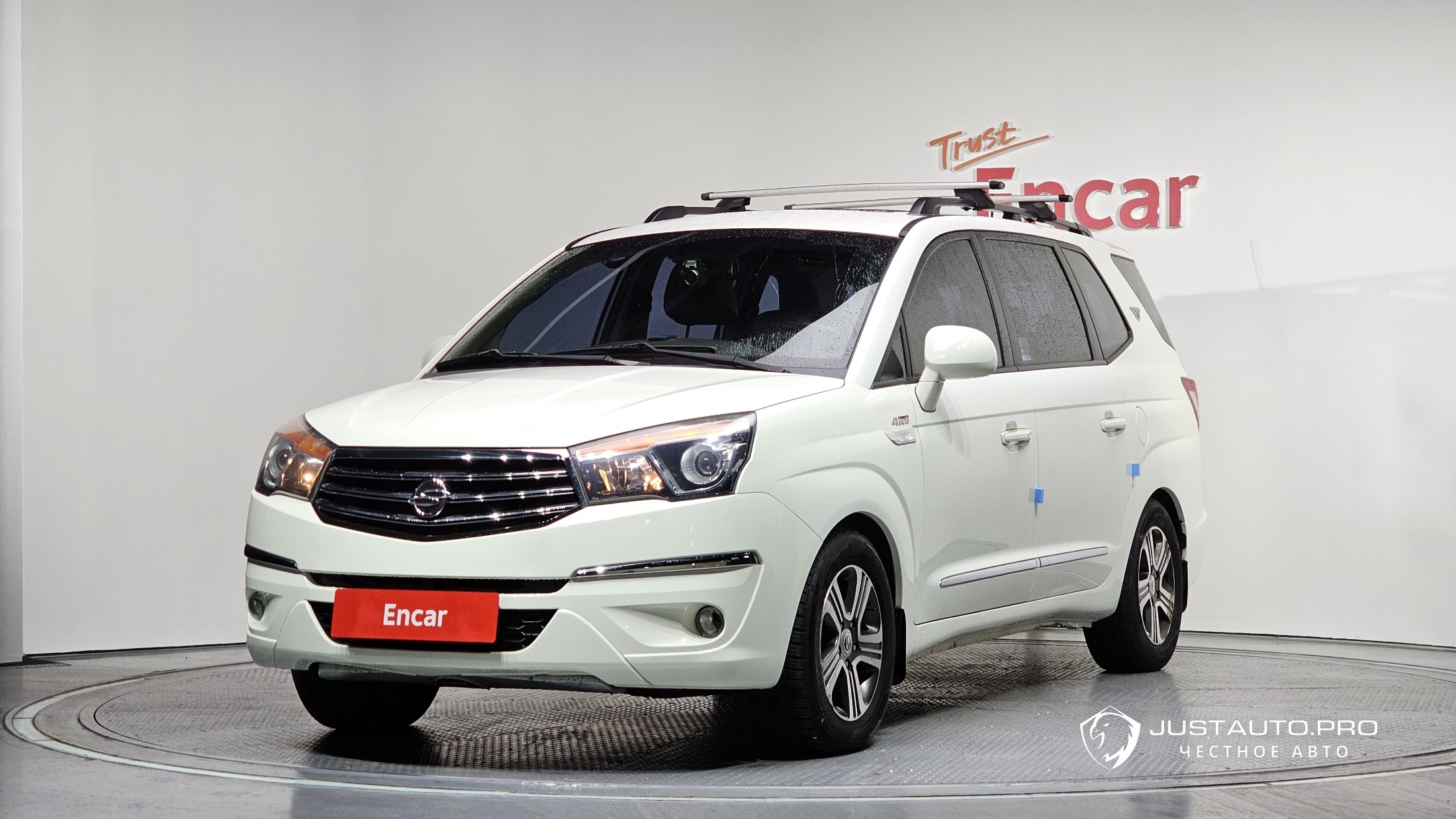 Автомобиль KG_Mobility_Ssangyong KORANDO