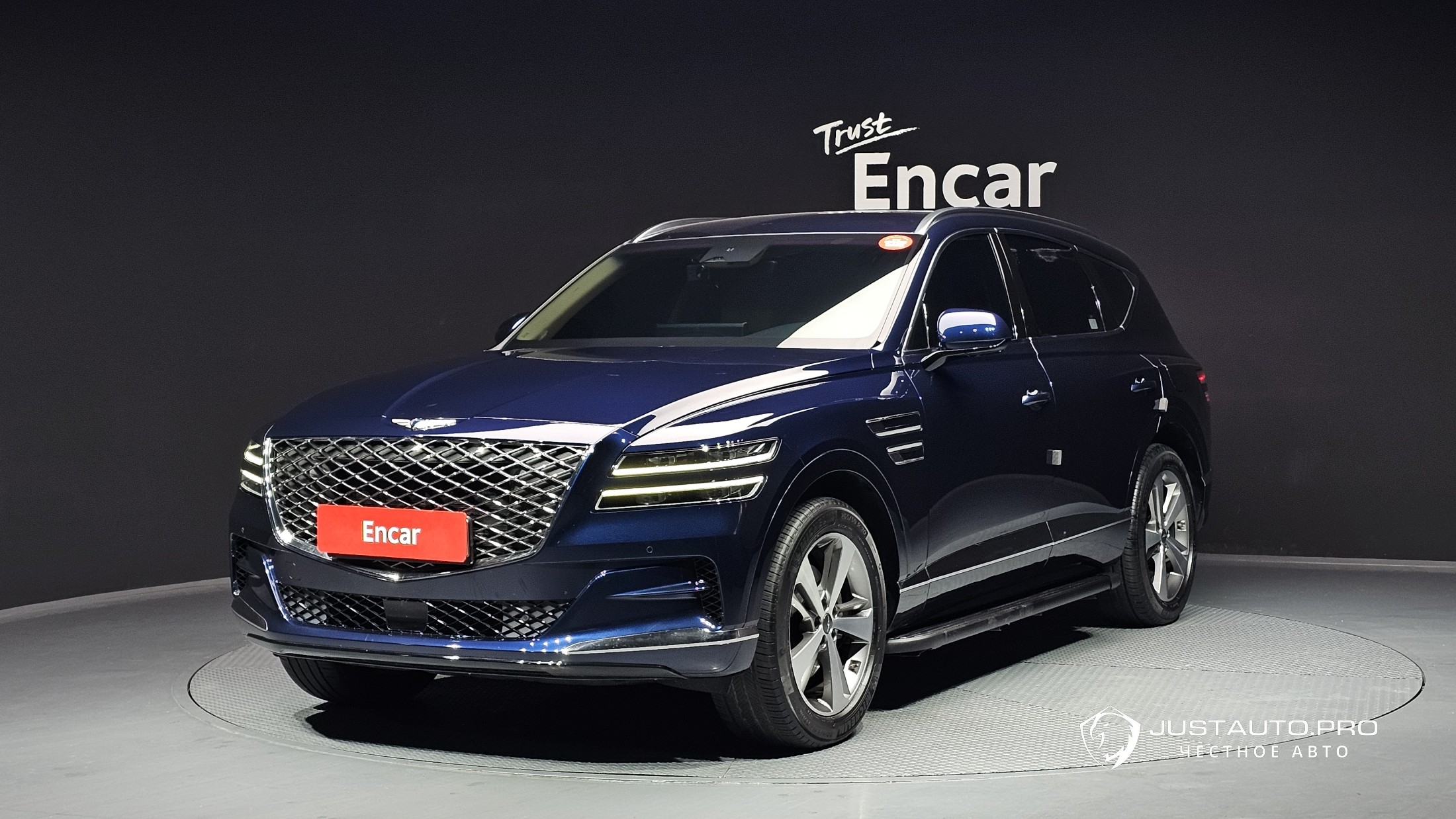 Автомобиль Genesis GV80