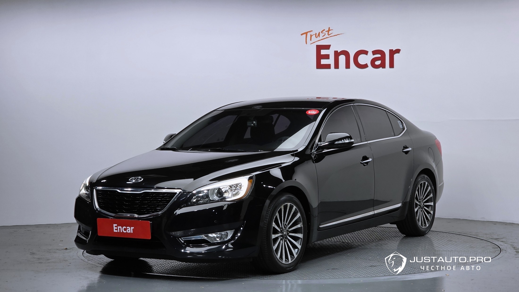 Автомобиль Kia K7