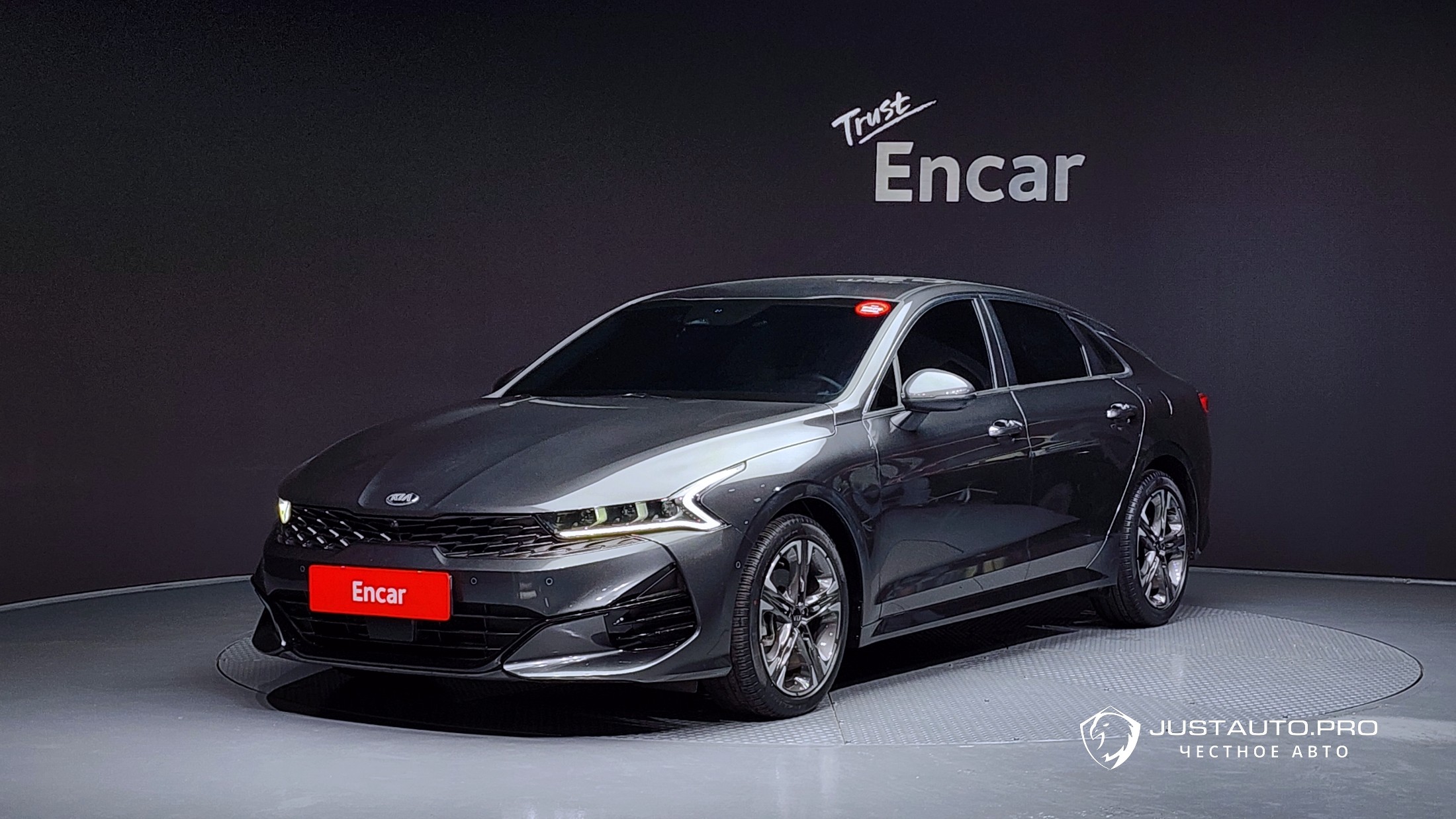 Автомобиль Kia K5