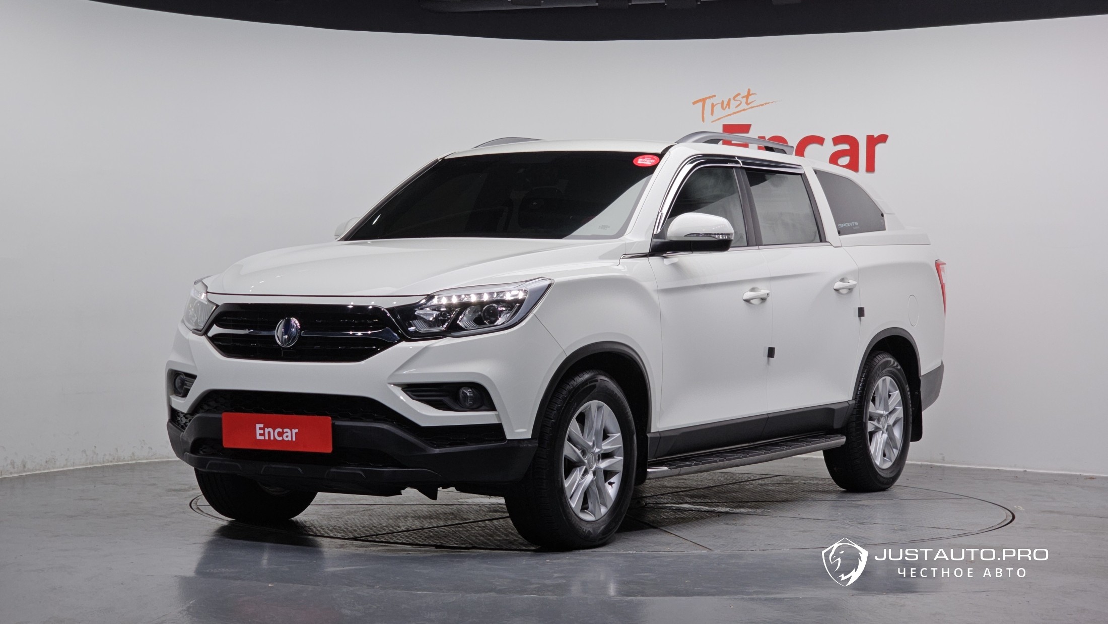 Автомобиль KG_Mobility_Ssangyong Rexton