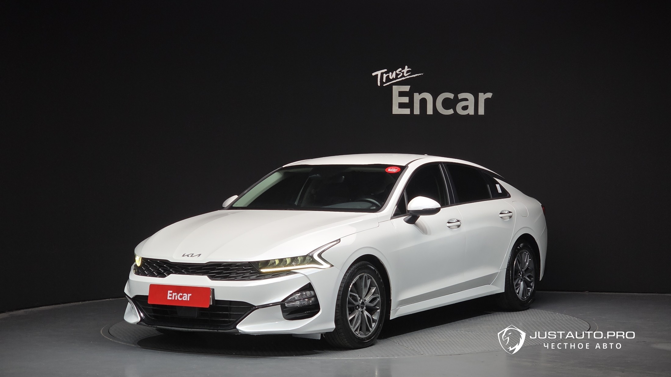 Автомобиль Kia K5