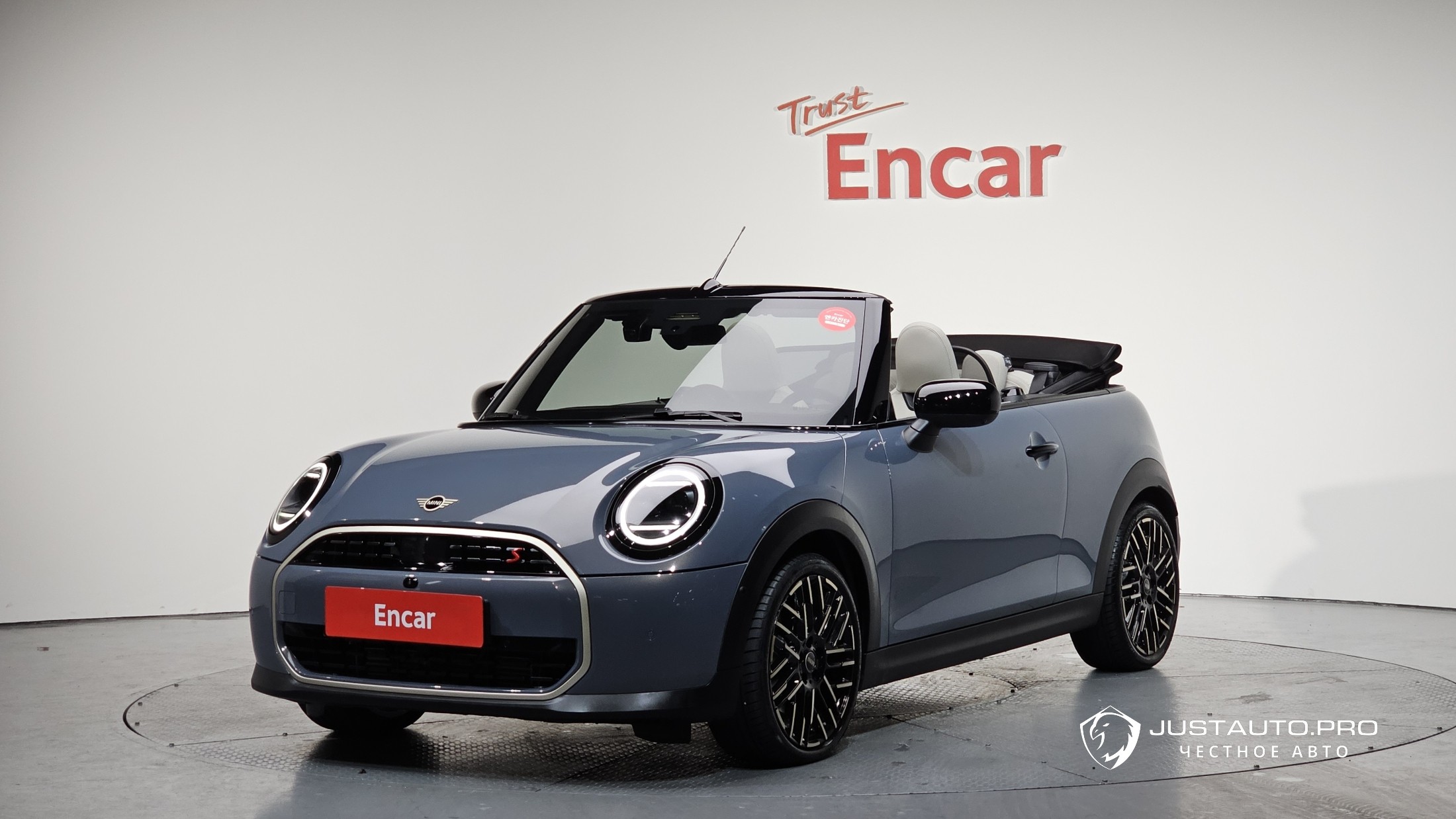 Автомобиль Mini Cooper Convertible