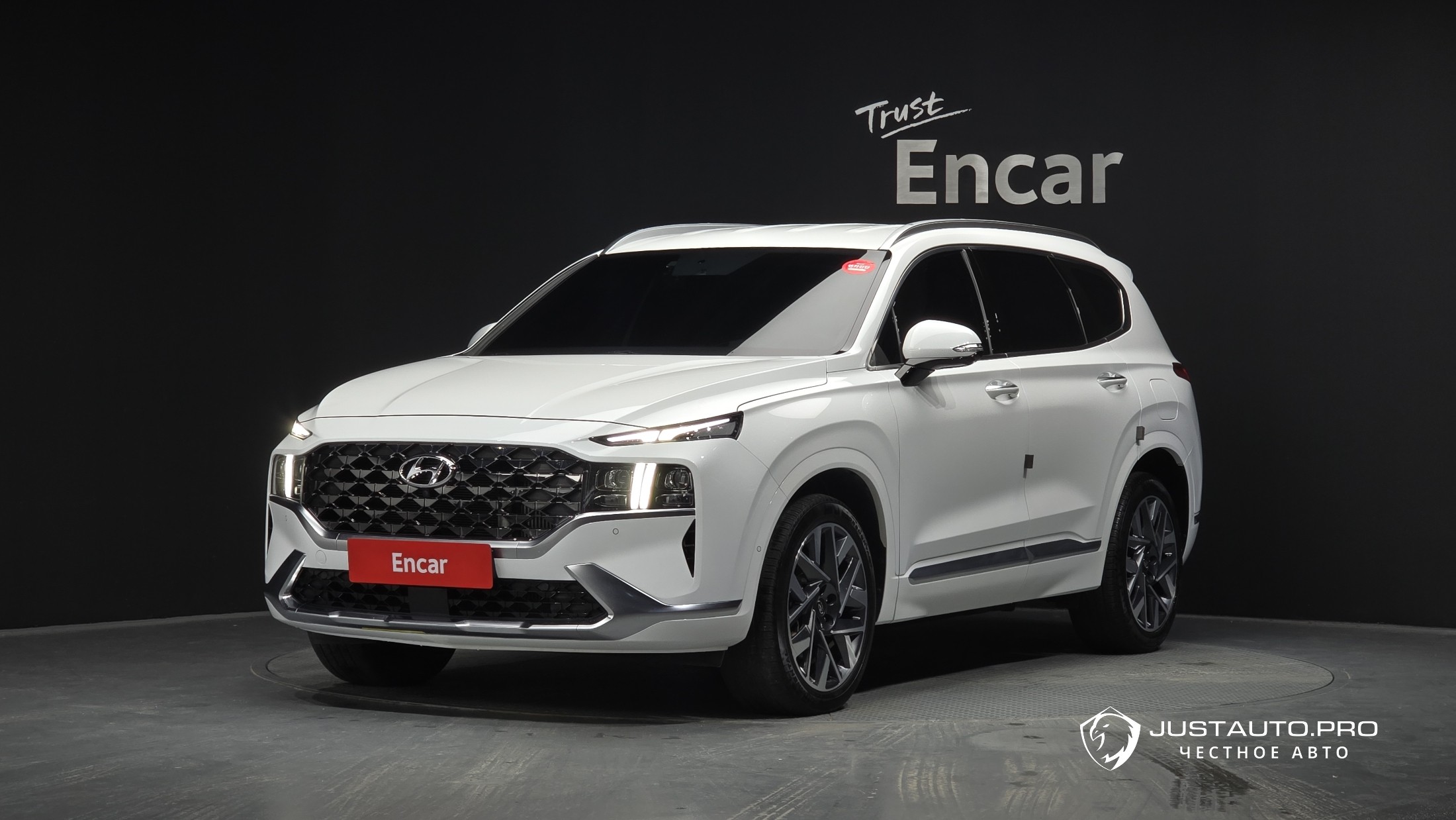 Автомобиль Hyundai Santafe