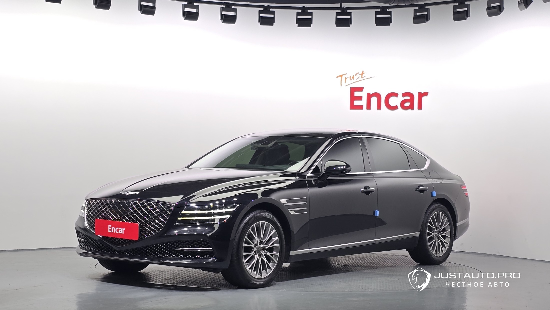 Автомобиль Genesis G80