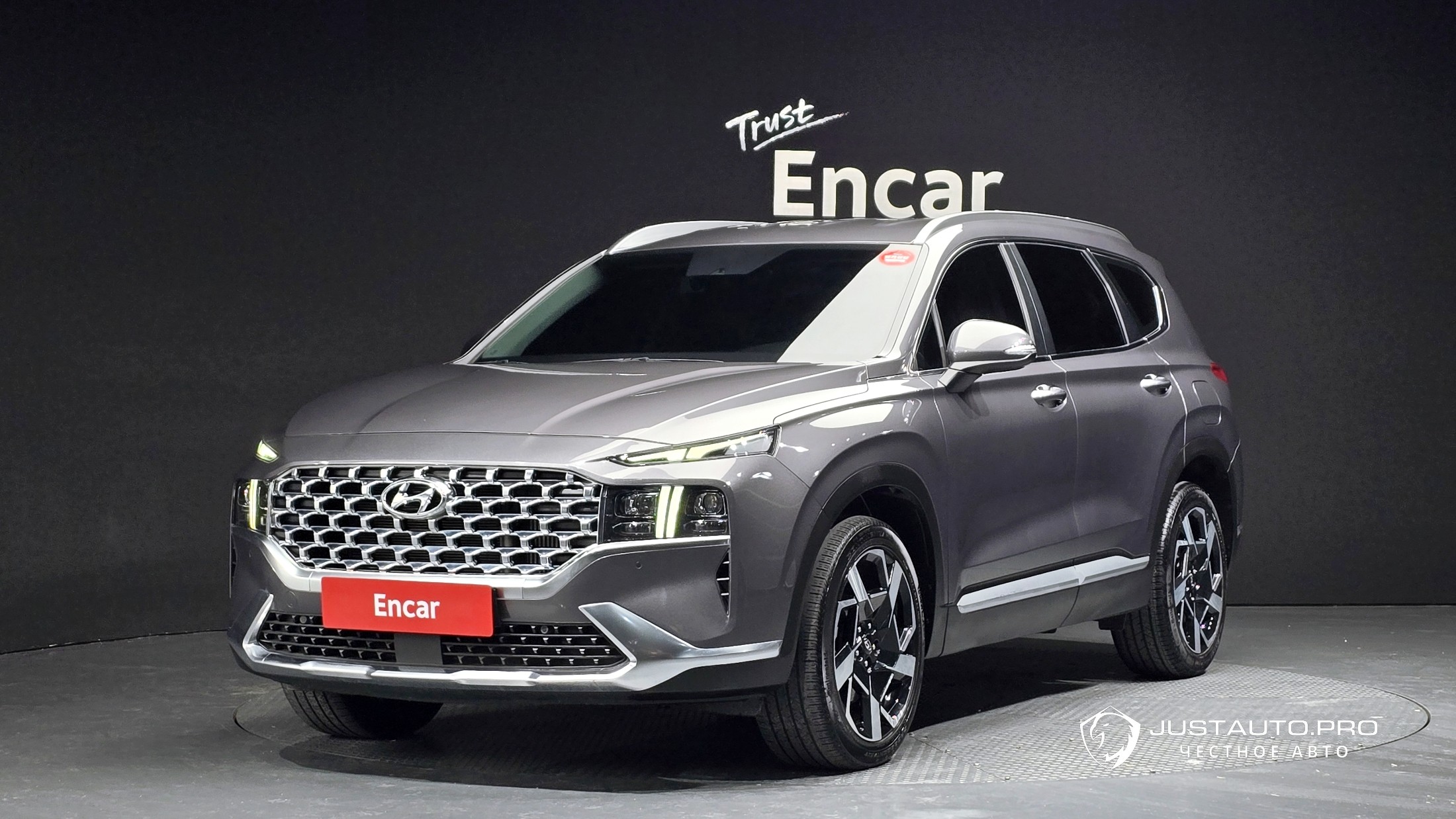 Автомобиль Hyundai Santafe