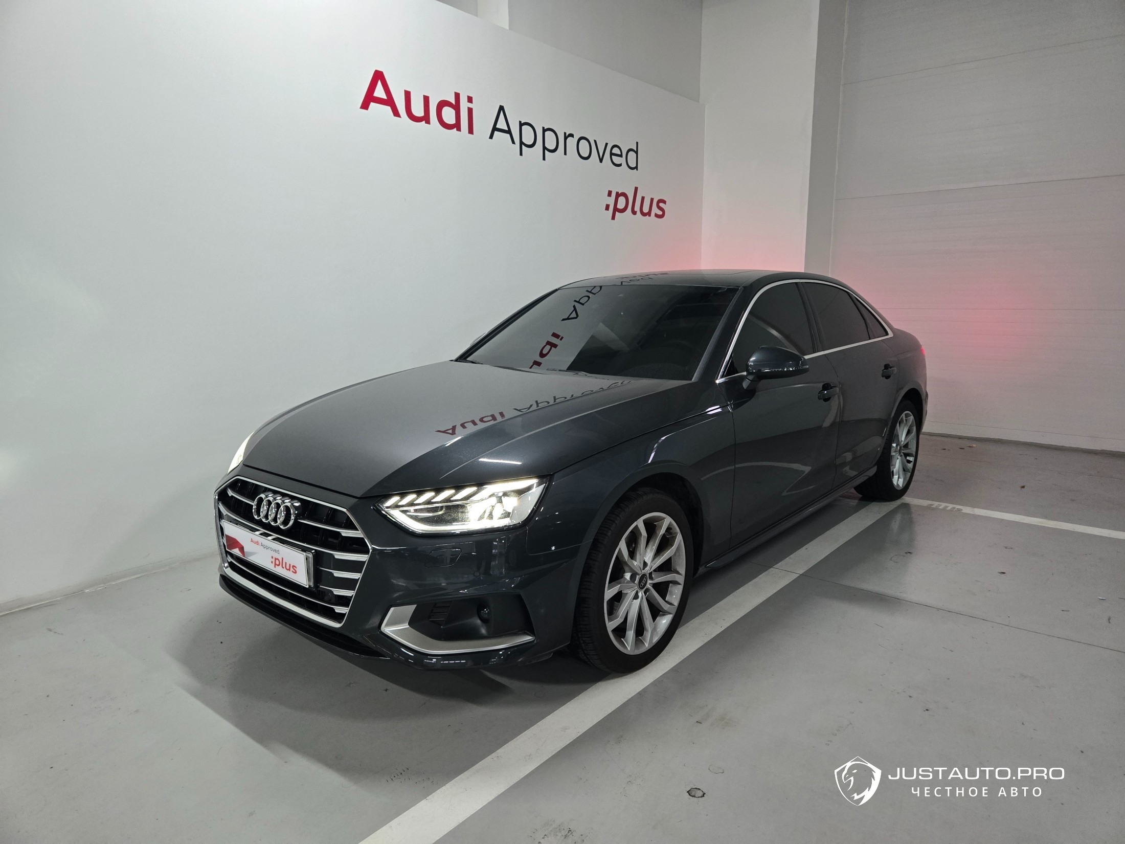 Автомобиль Audi A4