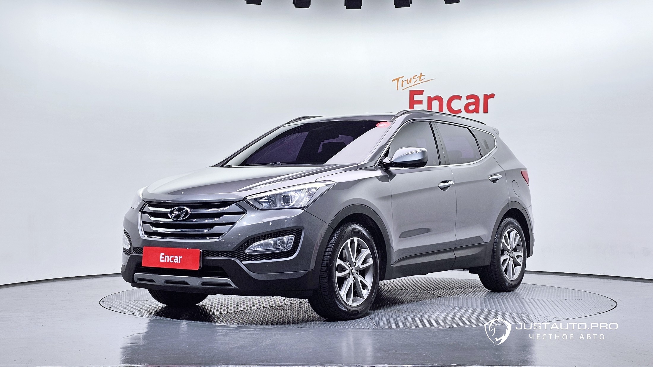 Автомобиль Hyundai Santafe