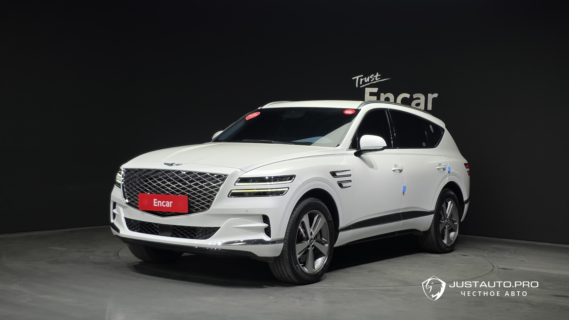 Автомобиль Genesis GV80