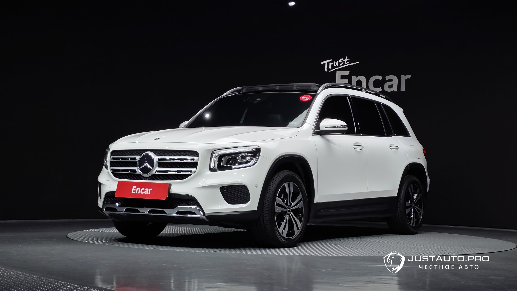 Автомобиль Mercedes-Benz GLB-Class