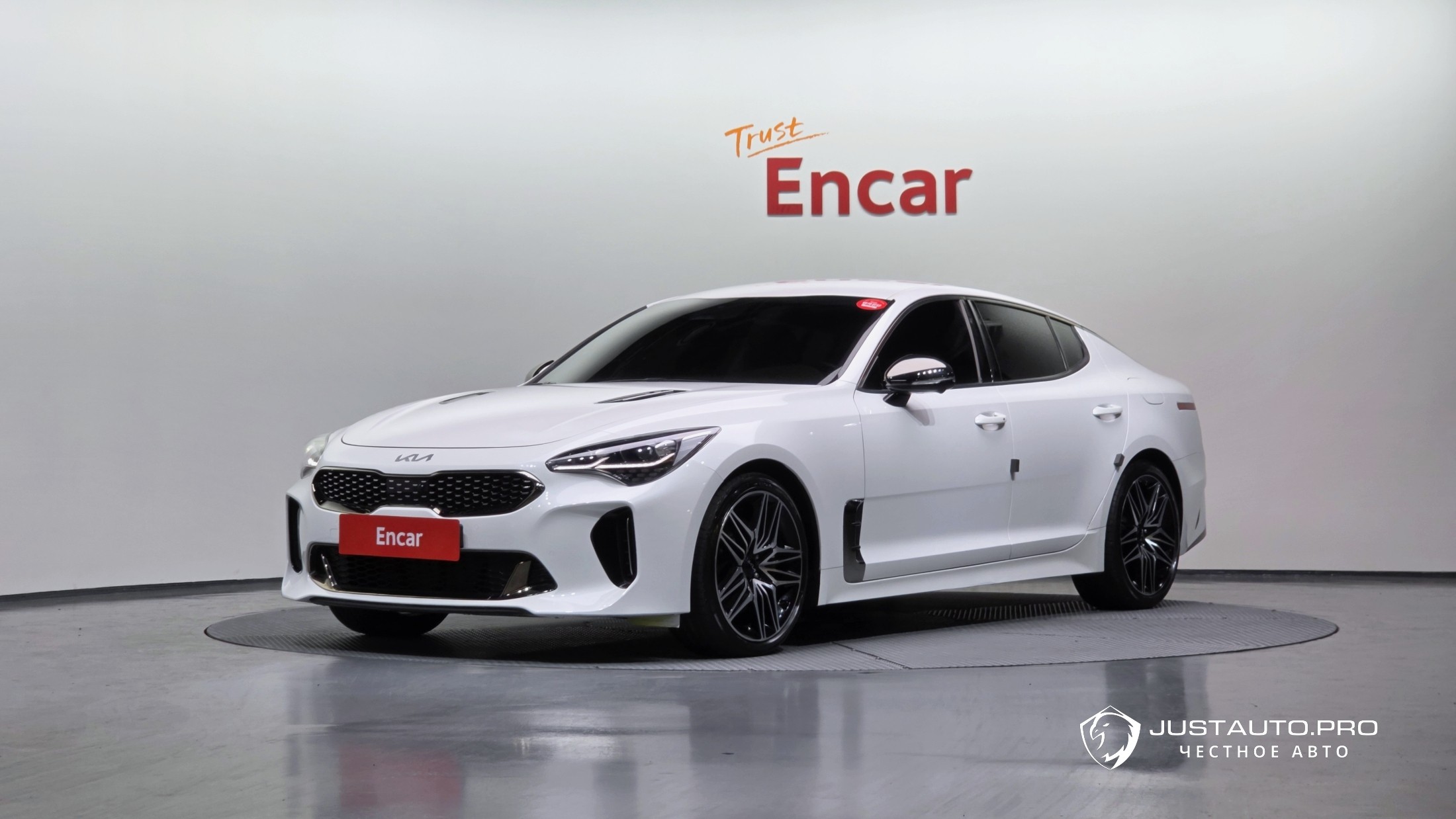 Автомобиль Kia Stinger