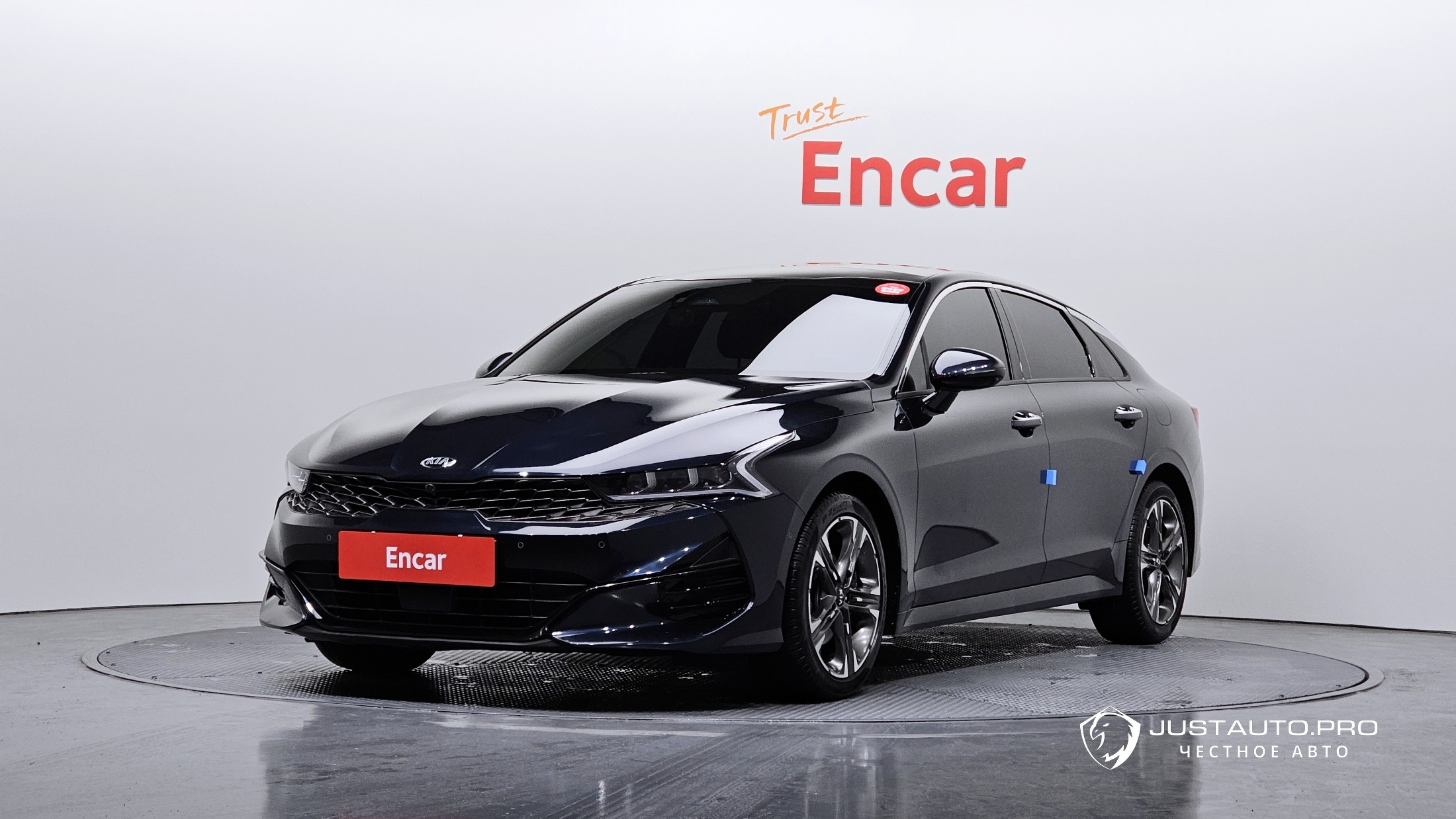 Автомобиль Kia K5