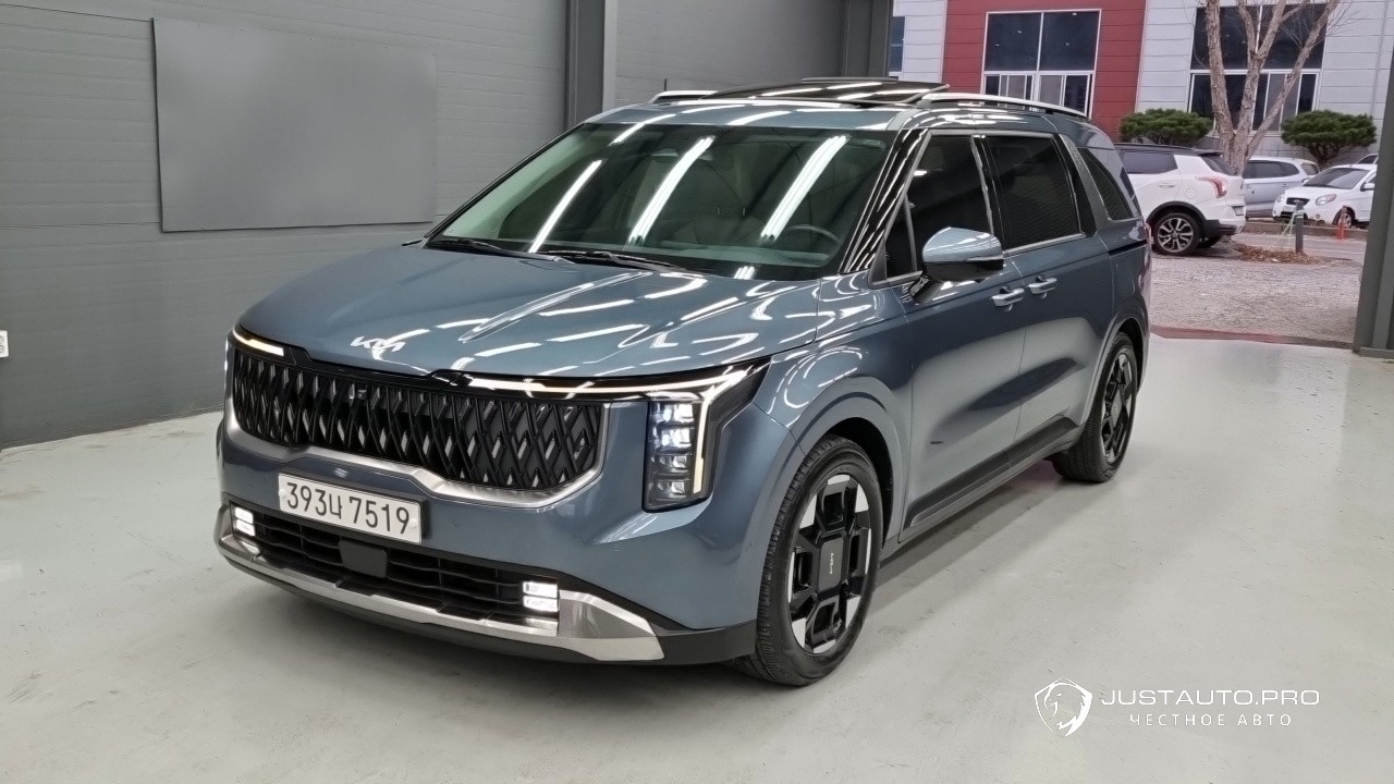 Автомобиль Kia Canival