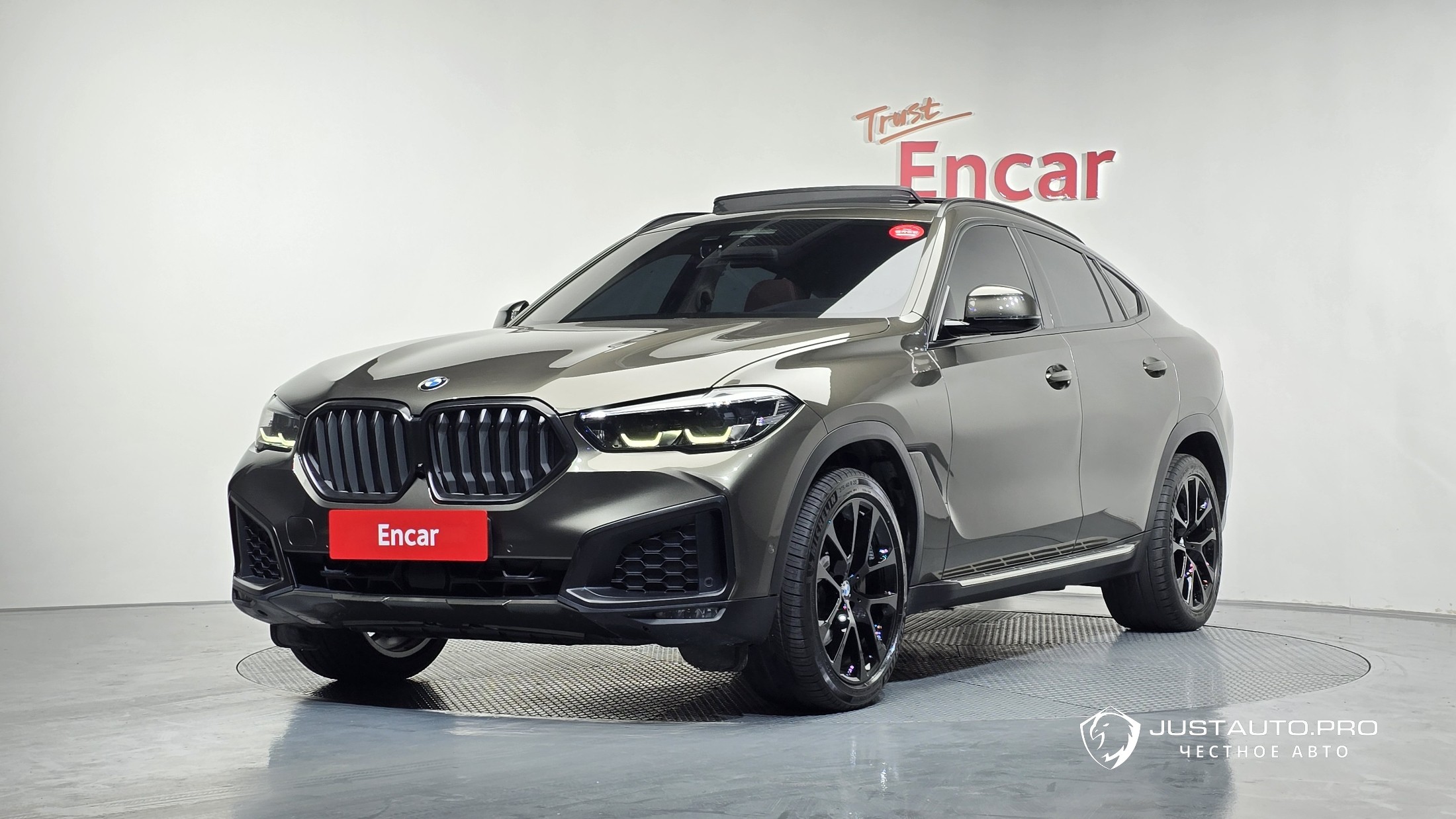 Автомобиль BMW X6